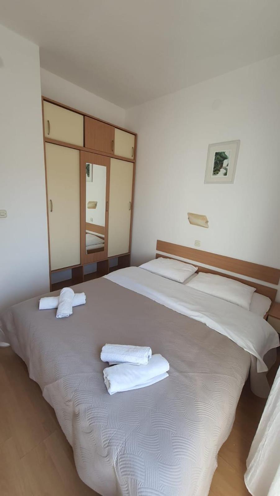 One-Bedroom Apartment with Terrace - Ground Floor photo 1