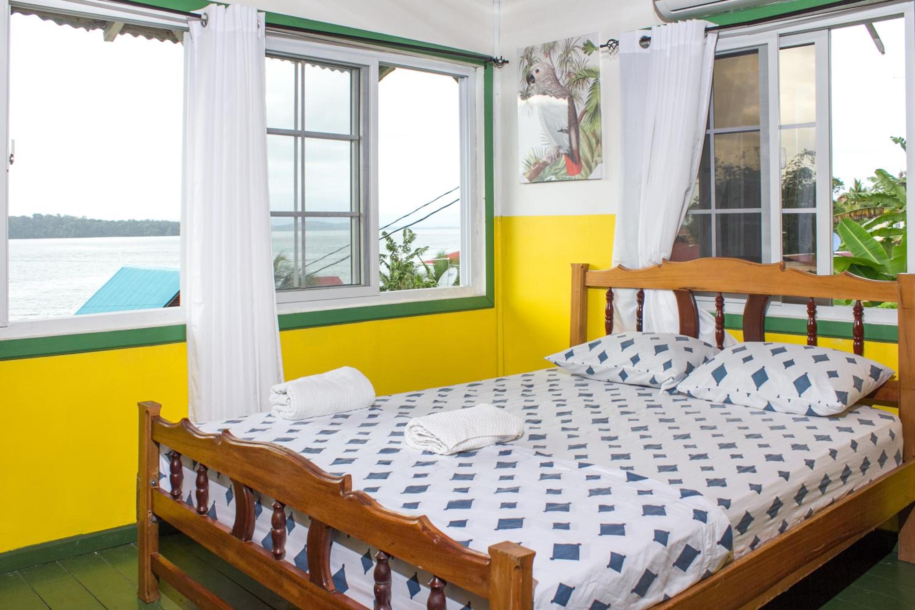 Studio Apartment photo 1
