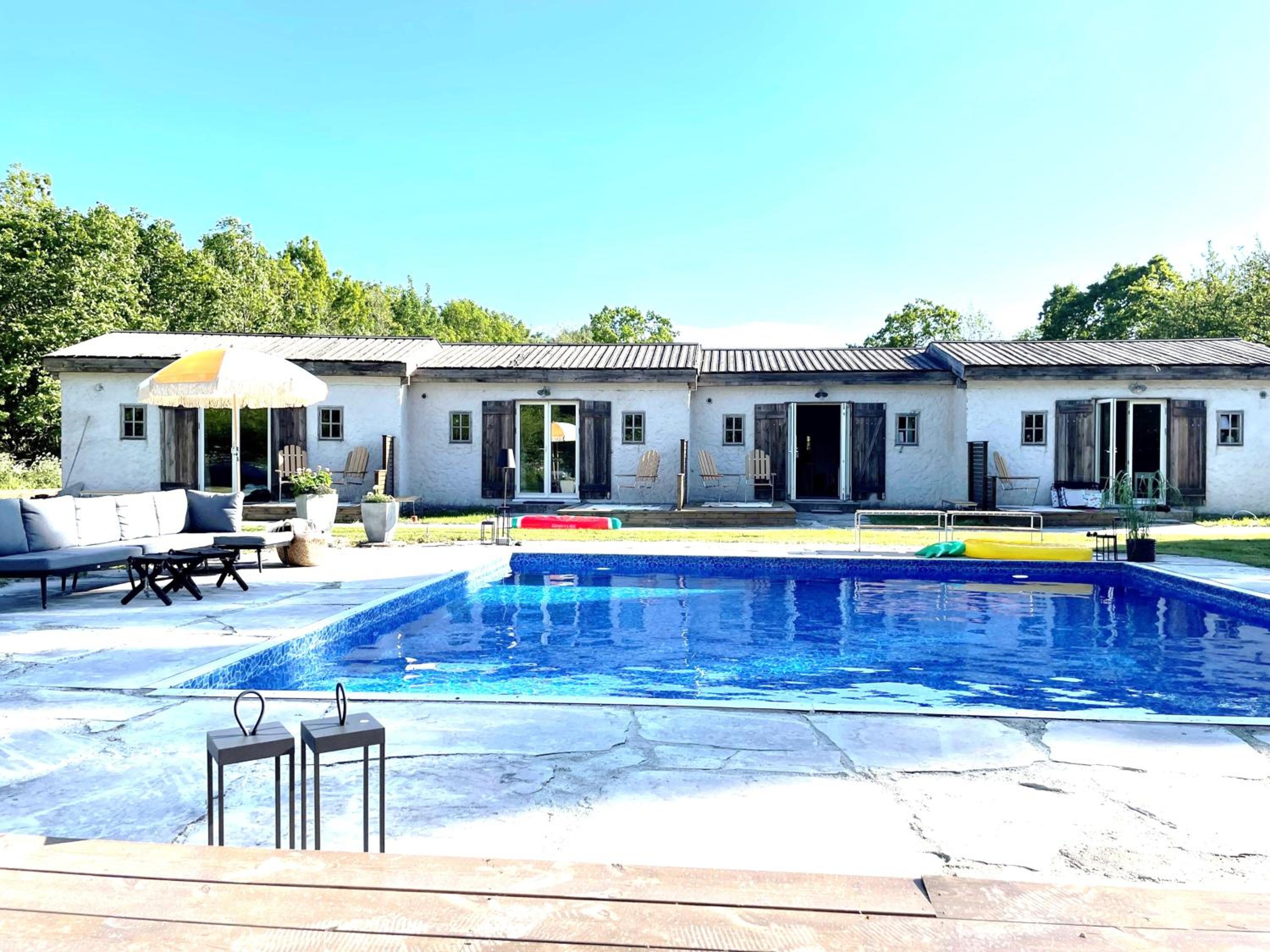 Double Room with Pool View photo 2