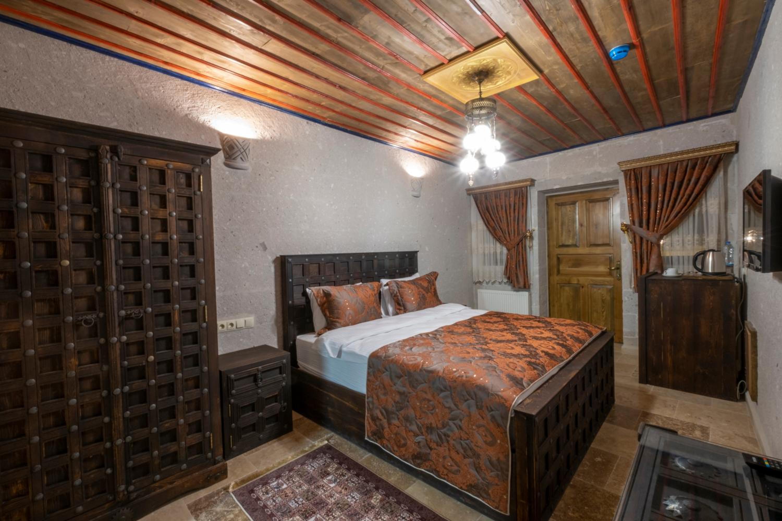 Double Room with Private Bathroom - Photo 1