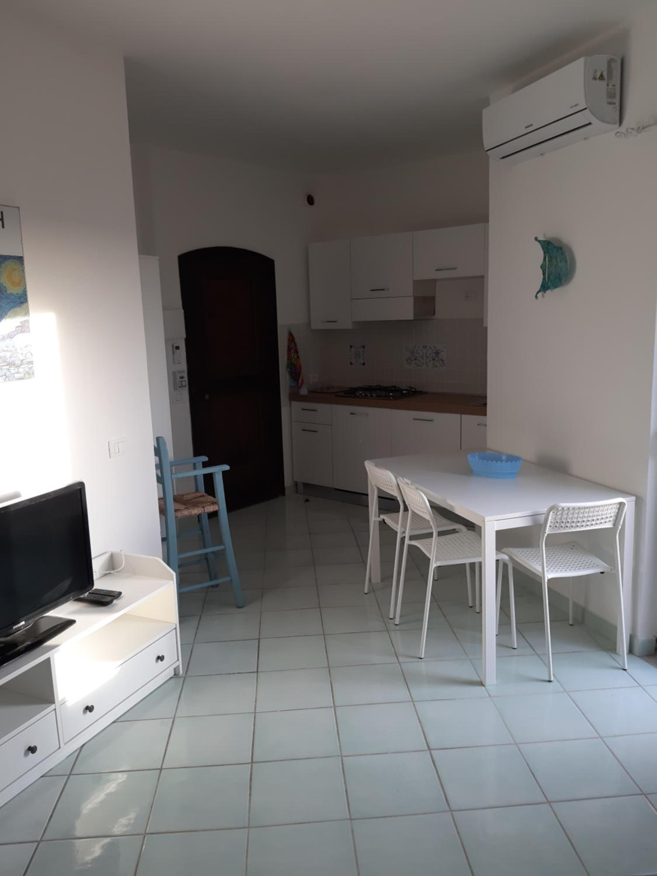 Two-Bedroom House photo 2