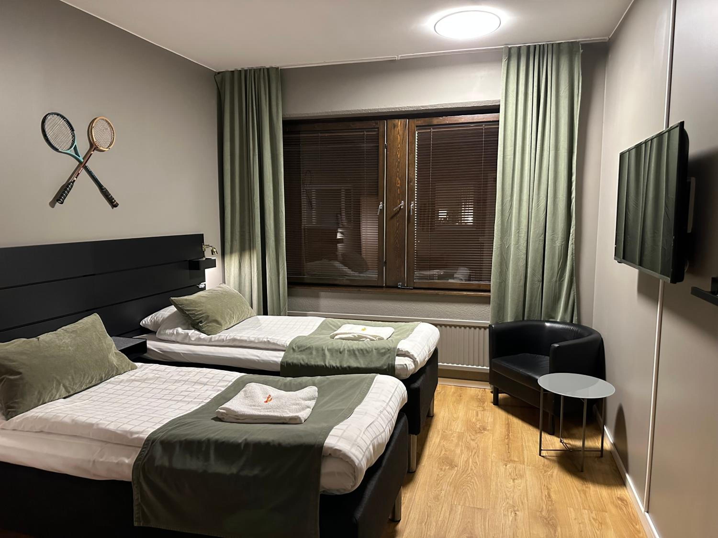 Twin Room with Shared Bathroom photo 1