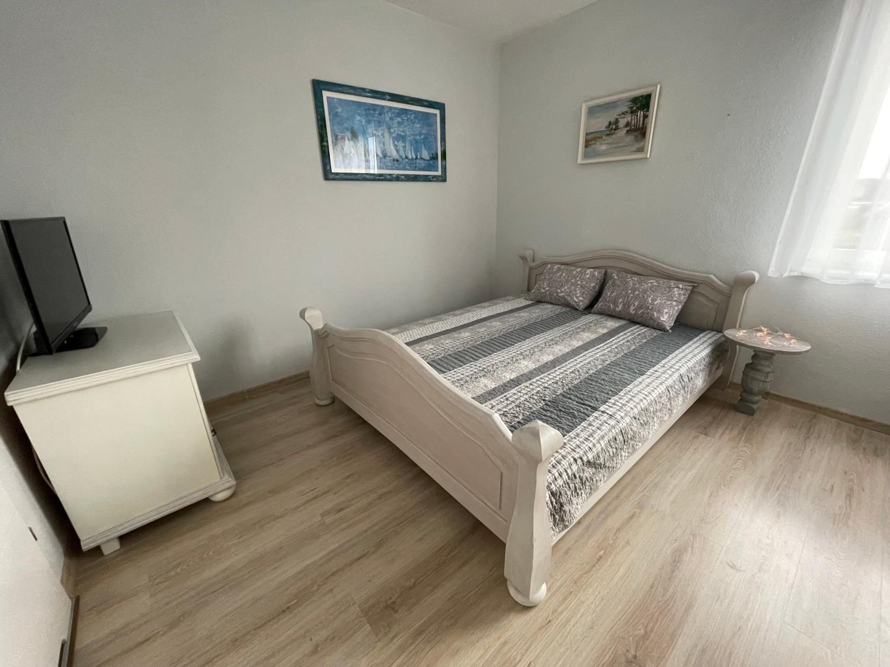 Deluxe King Room photo 2