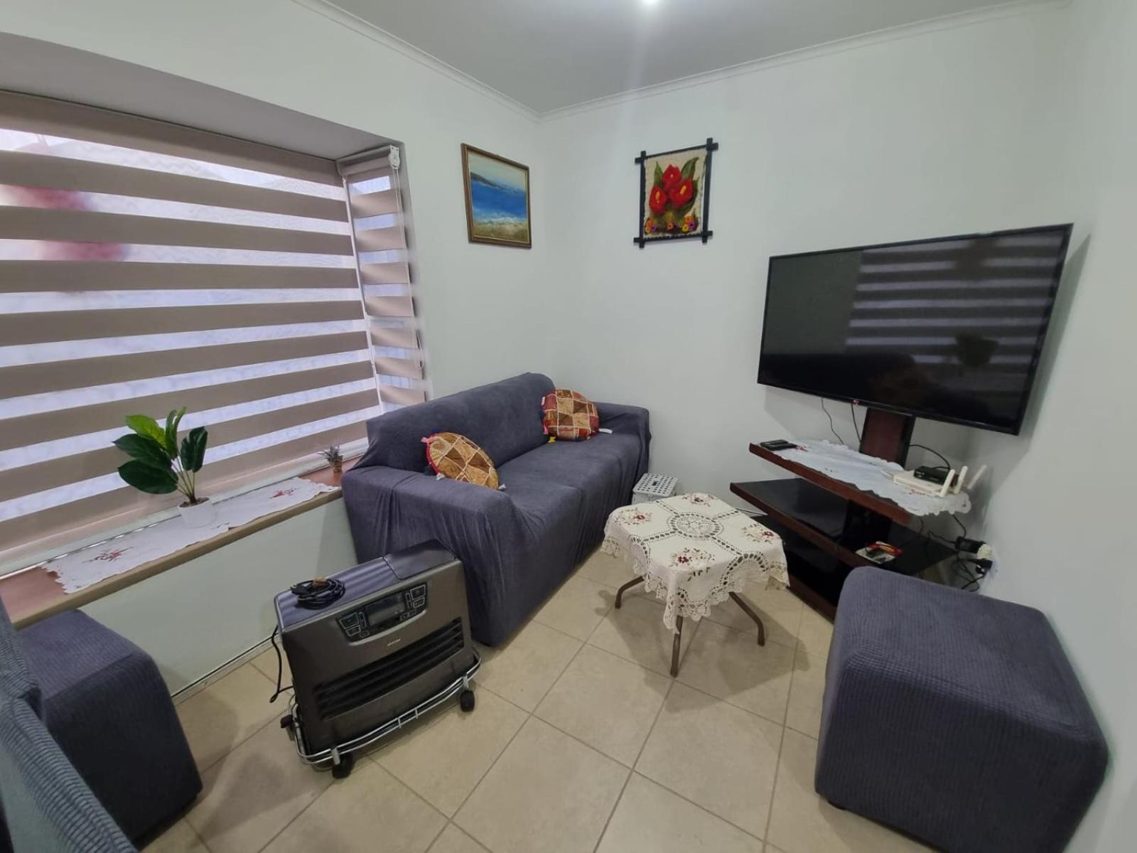 Three-Bedroom House photo 3