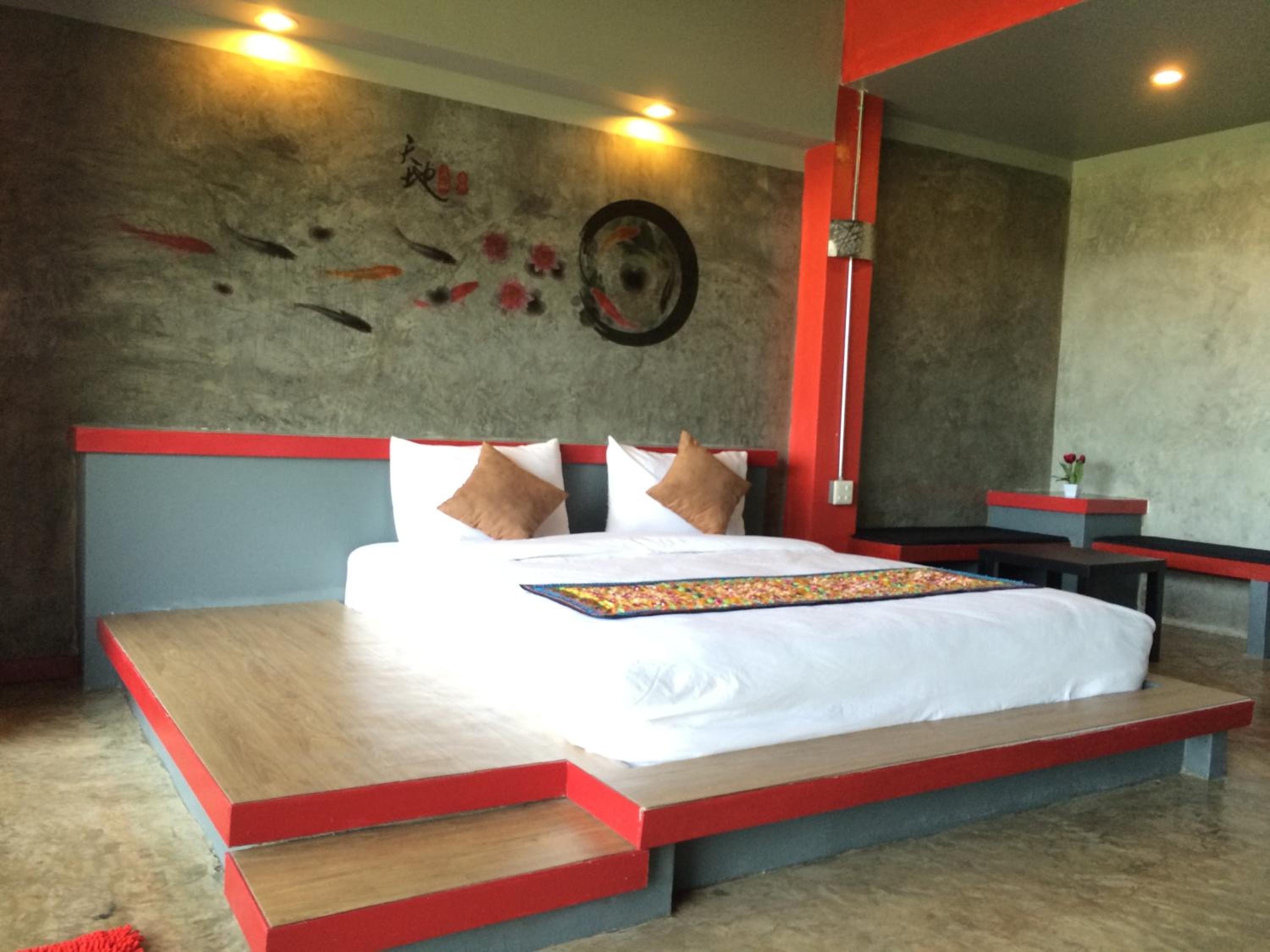 Deluxe King Room photo 1