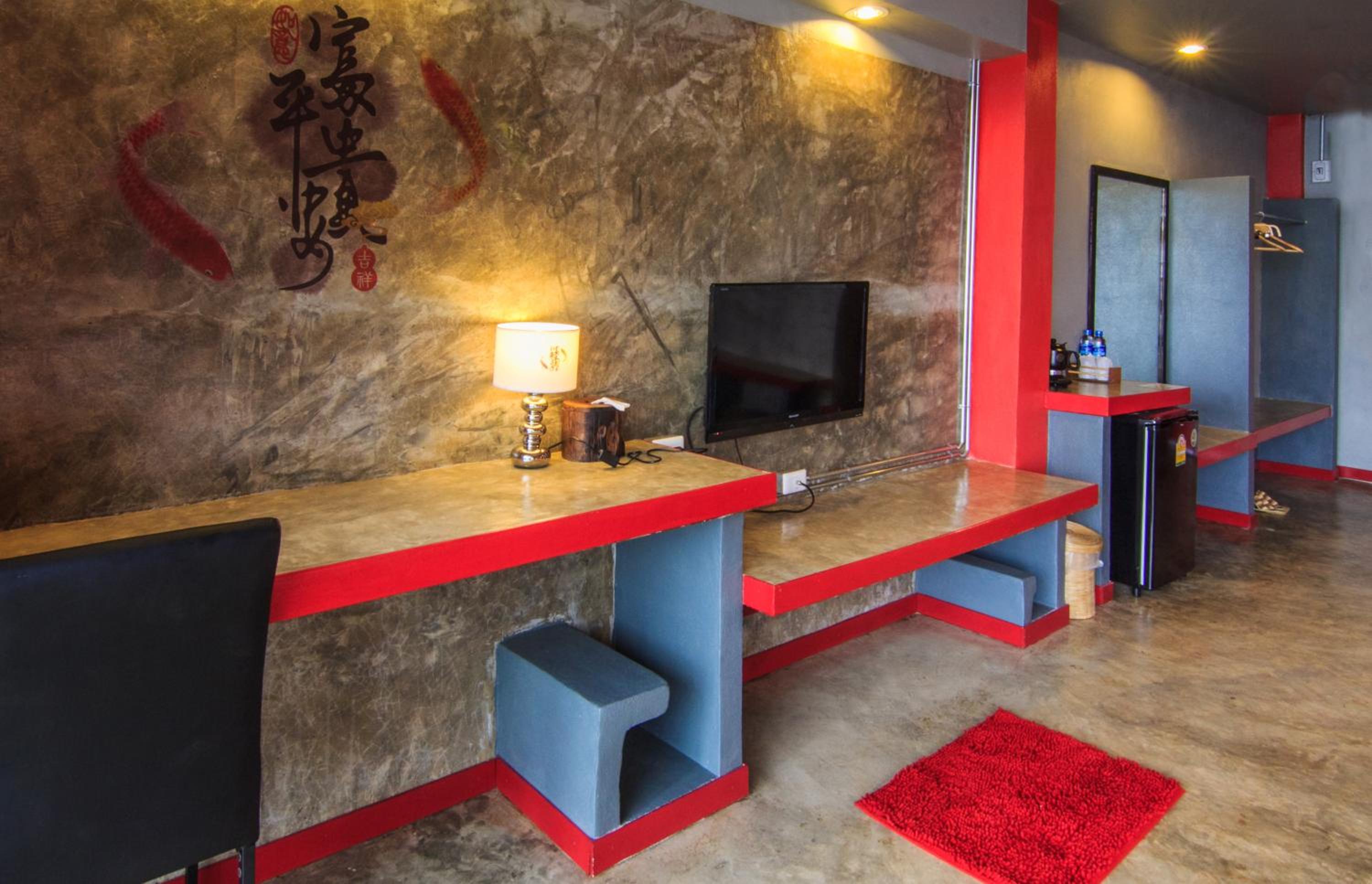 Deluxe King Room photo 2
