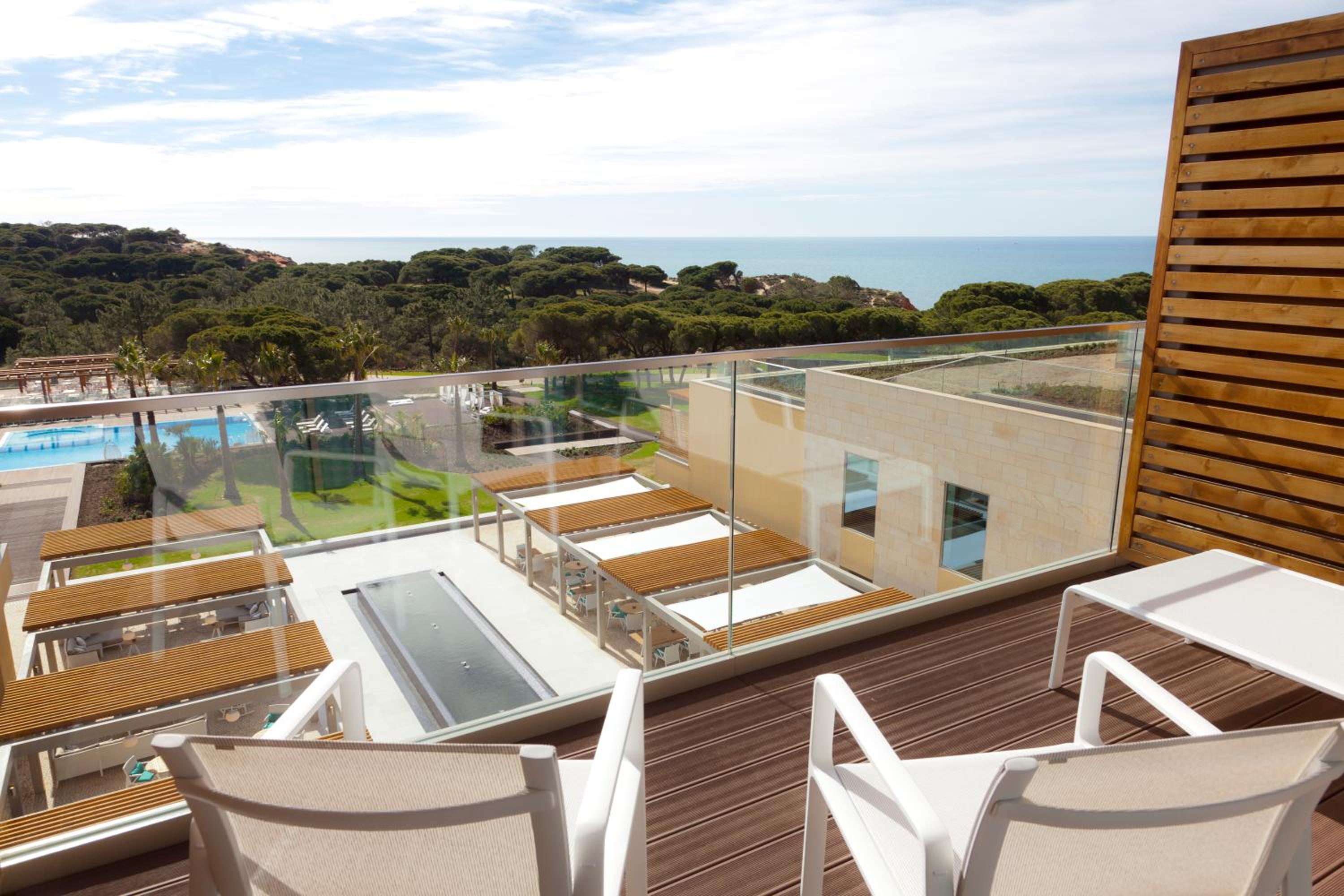 Deluxe Double Or Twin Room With Ocean View - New Year'S Package photo 2