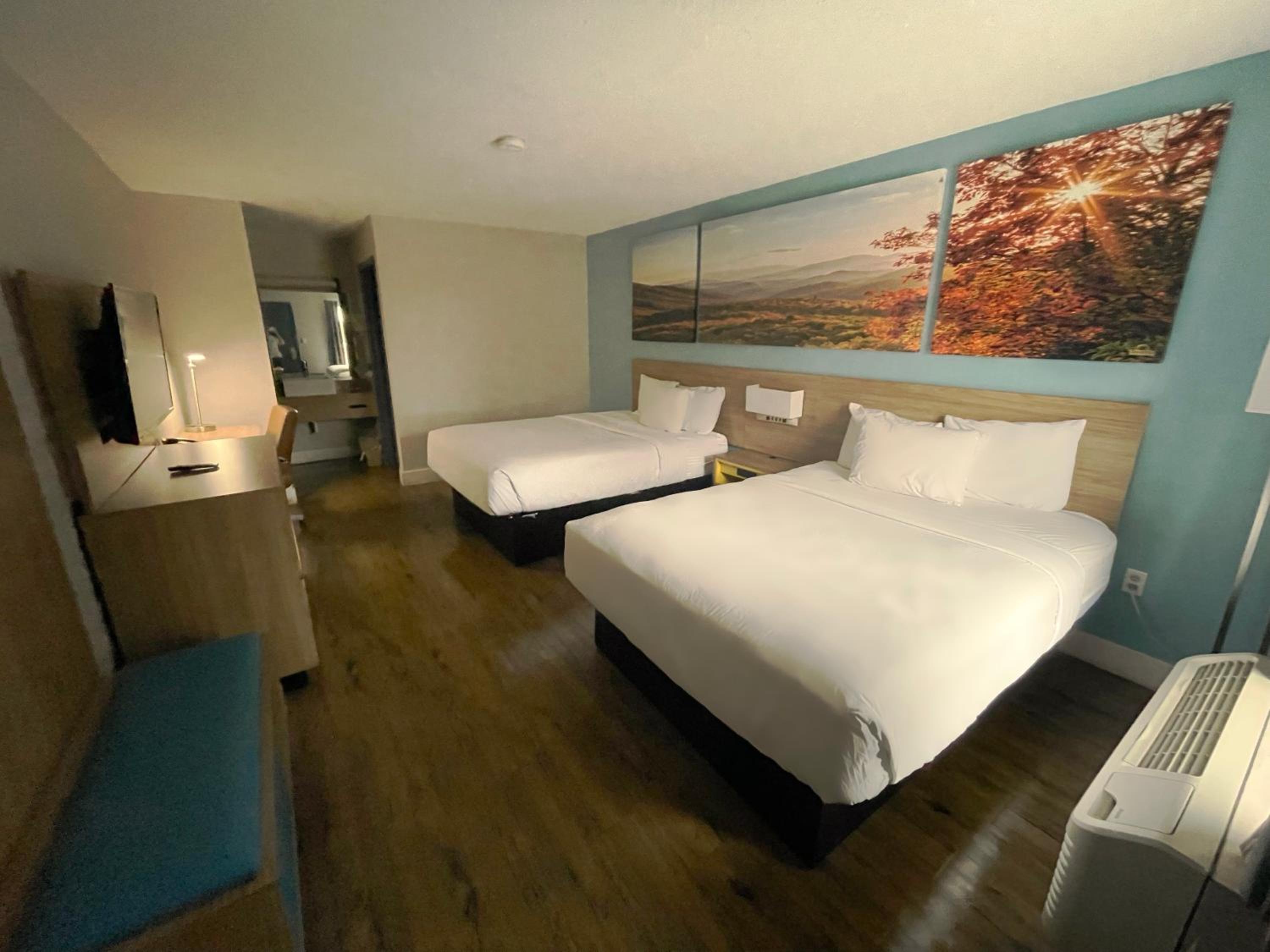 Double Room with Two Double Beds - Non-Smoking - Photo 1