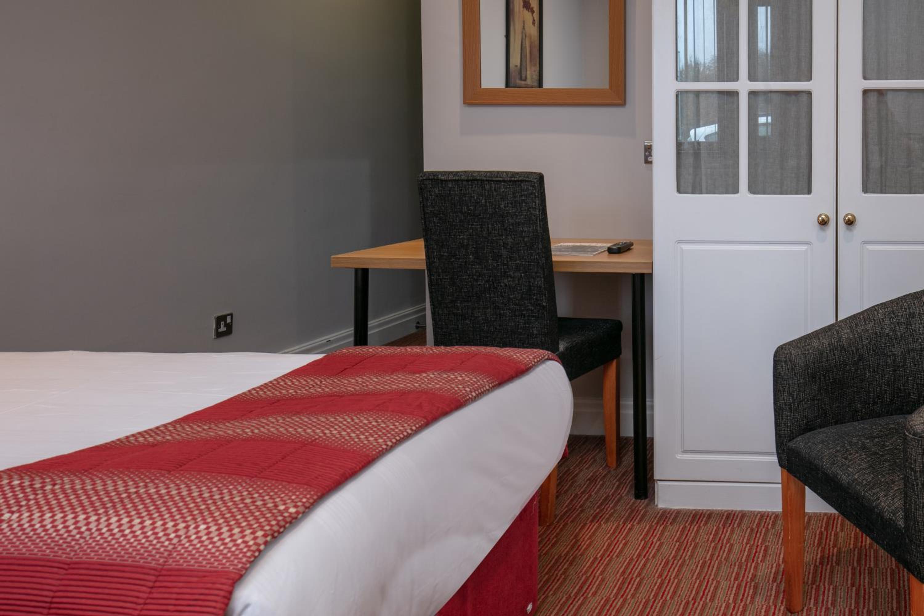 Standard Twin Room - Non-Smoking - Photo 4