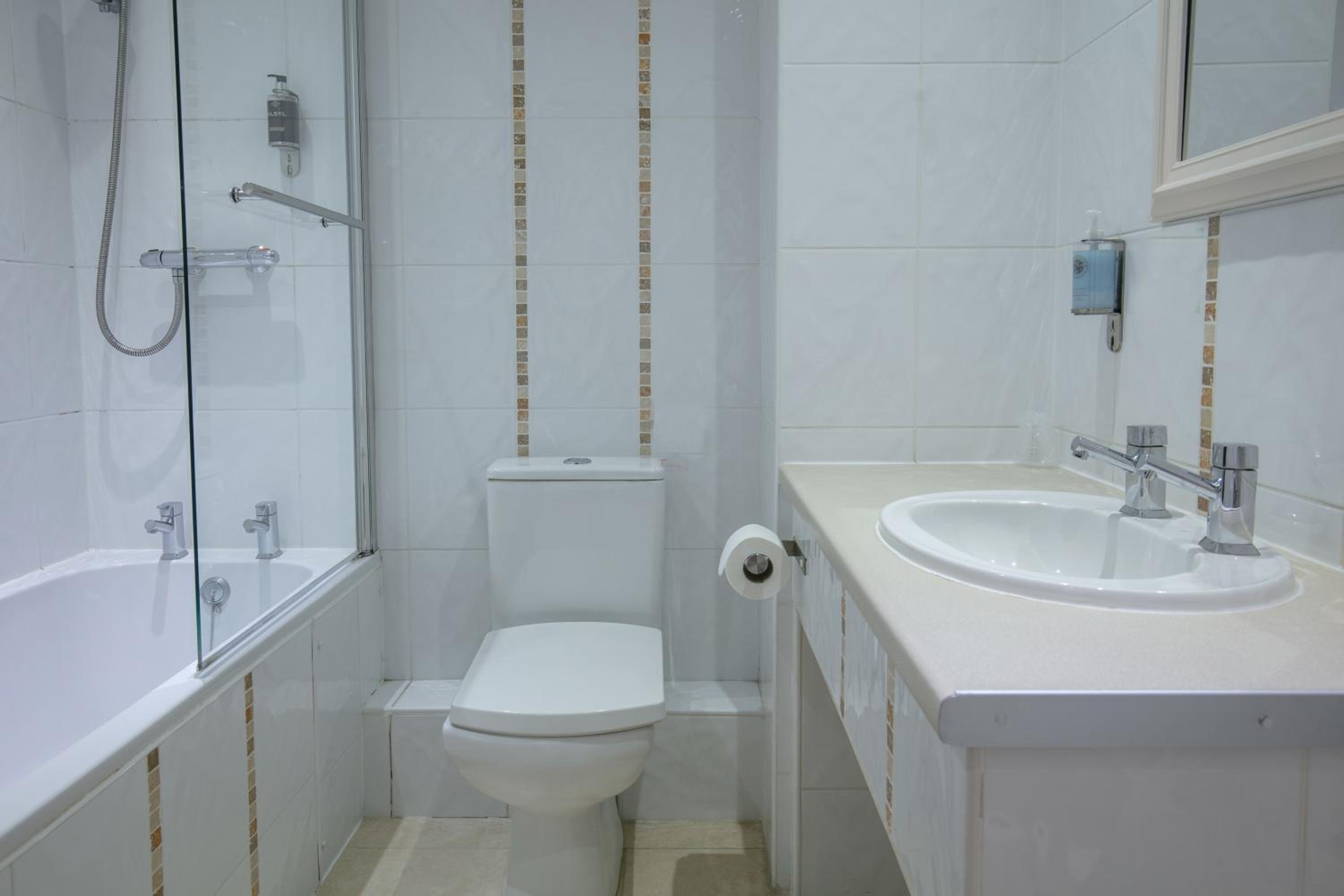 Comfort King Room - Photo 9