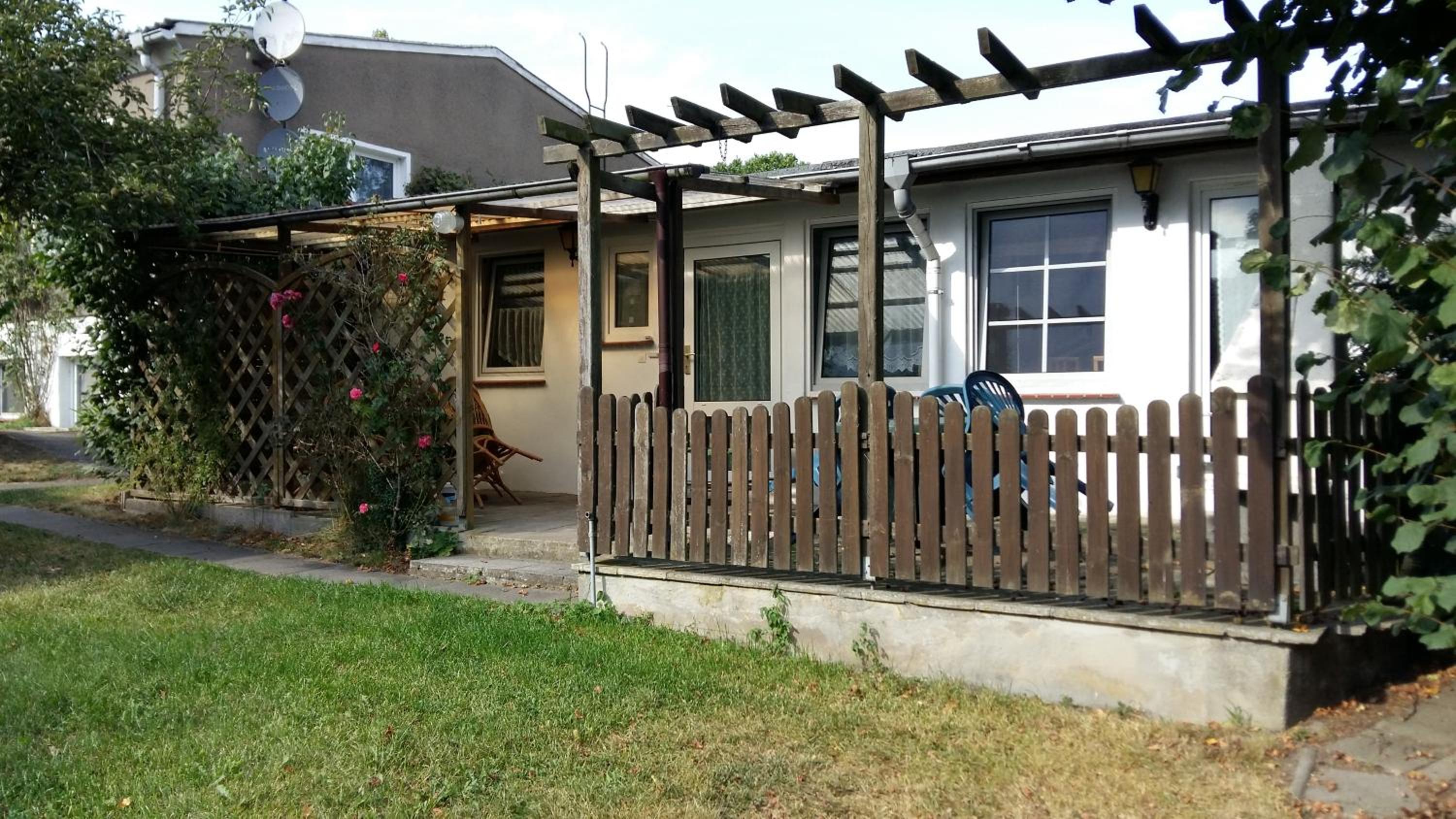 Two-Bedroom Bungalow photo 1