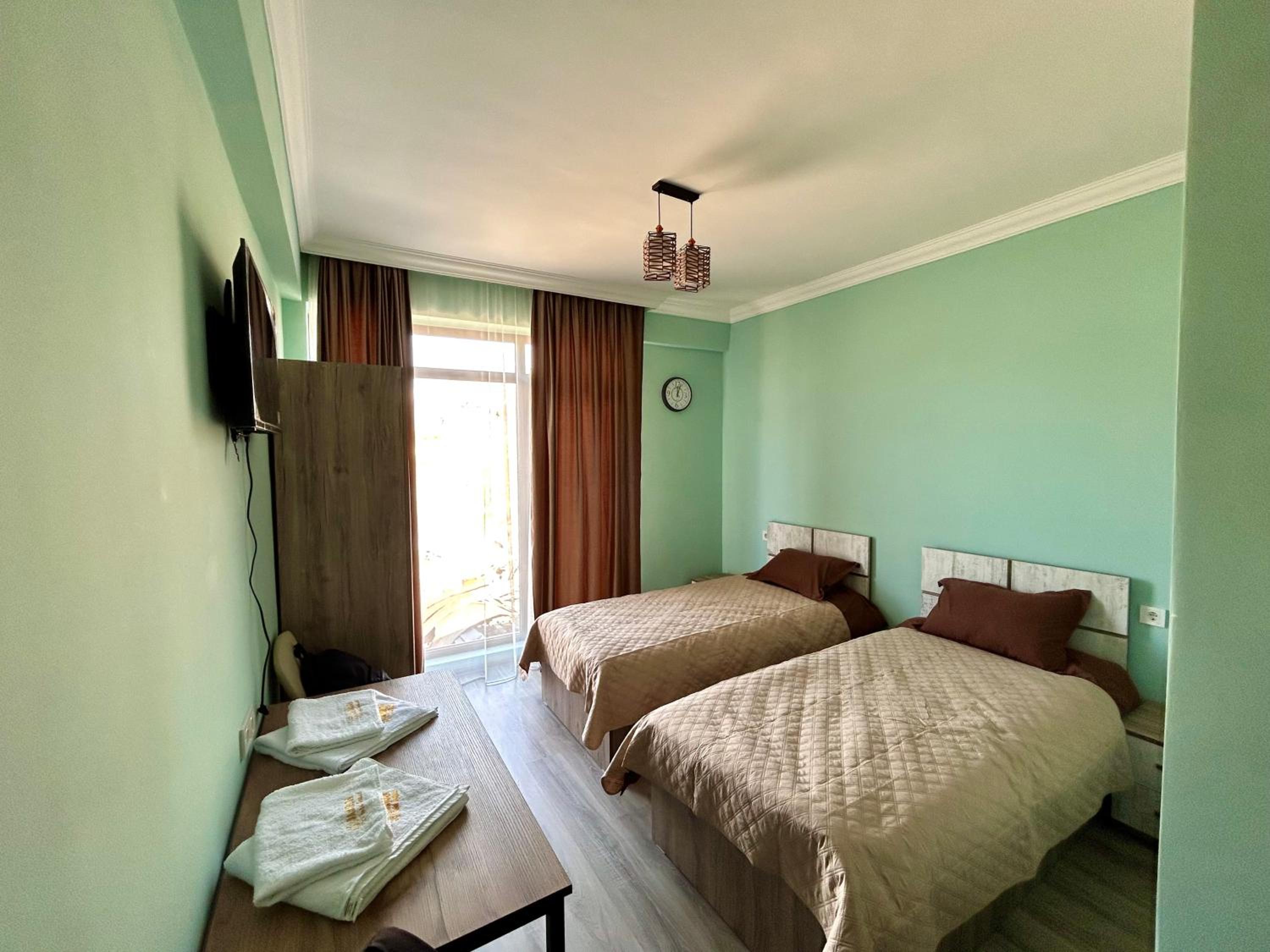 Double or Twin Room photo 3
