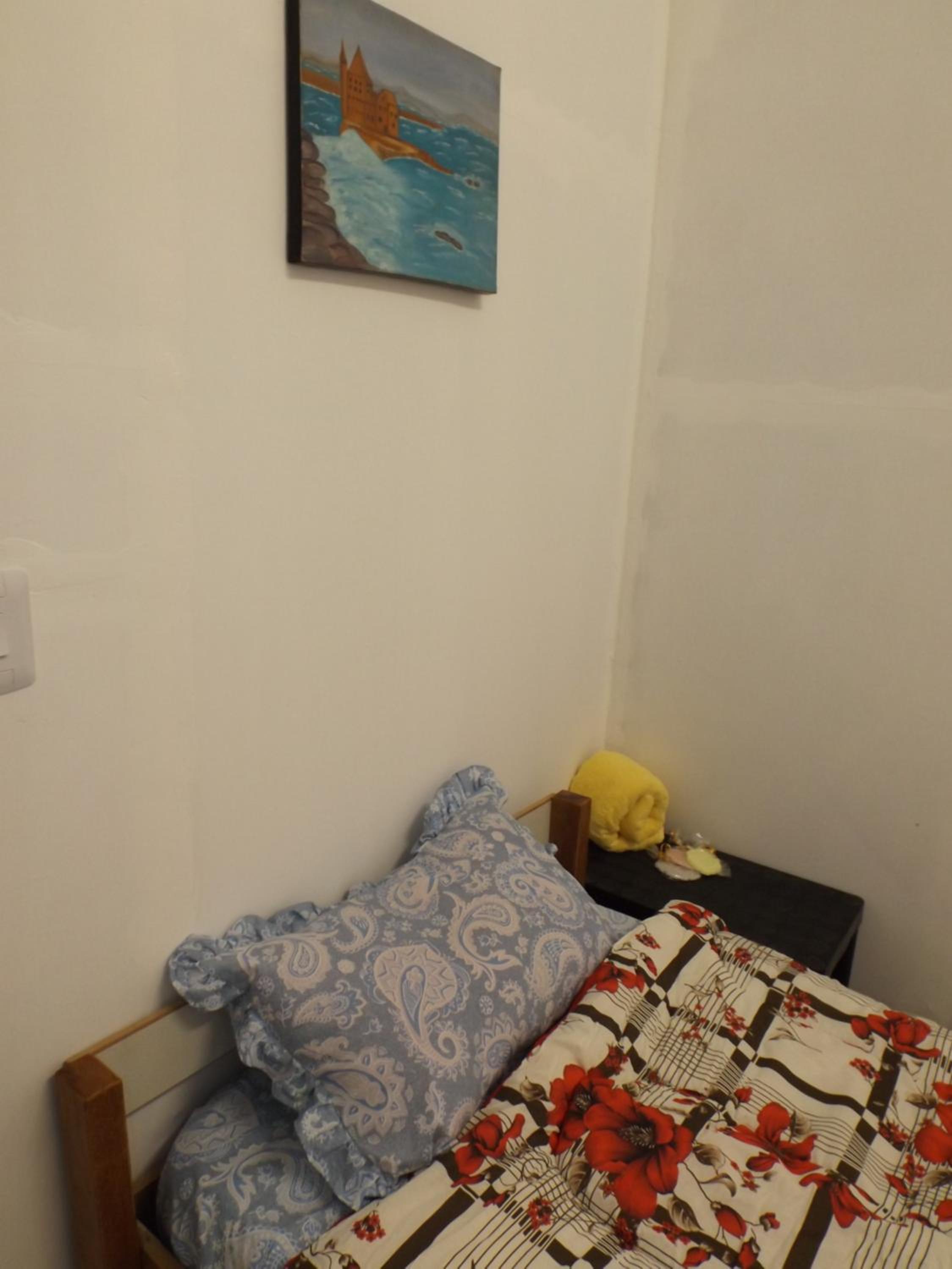 Single Room with Shared Bathroom photo 2