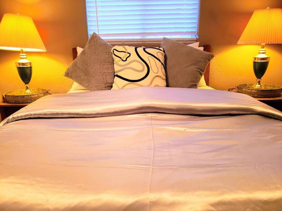 Three-Bedroom House photo 1