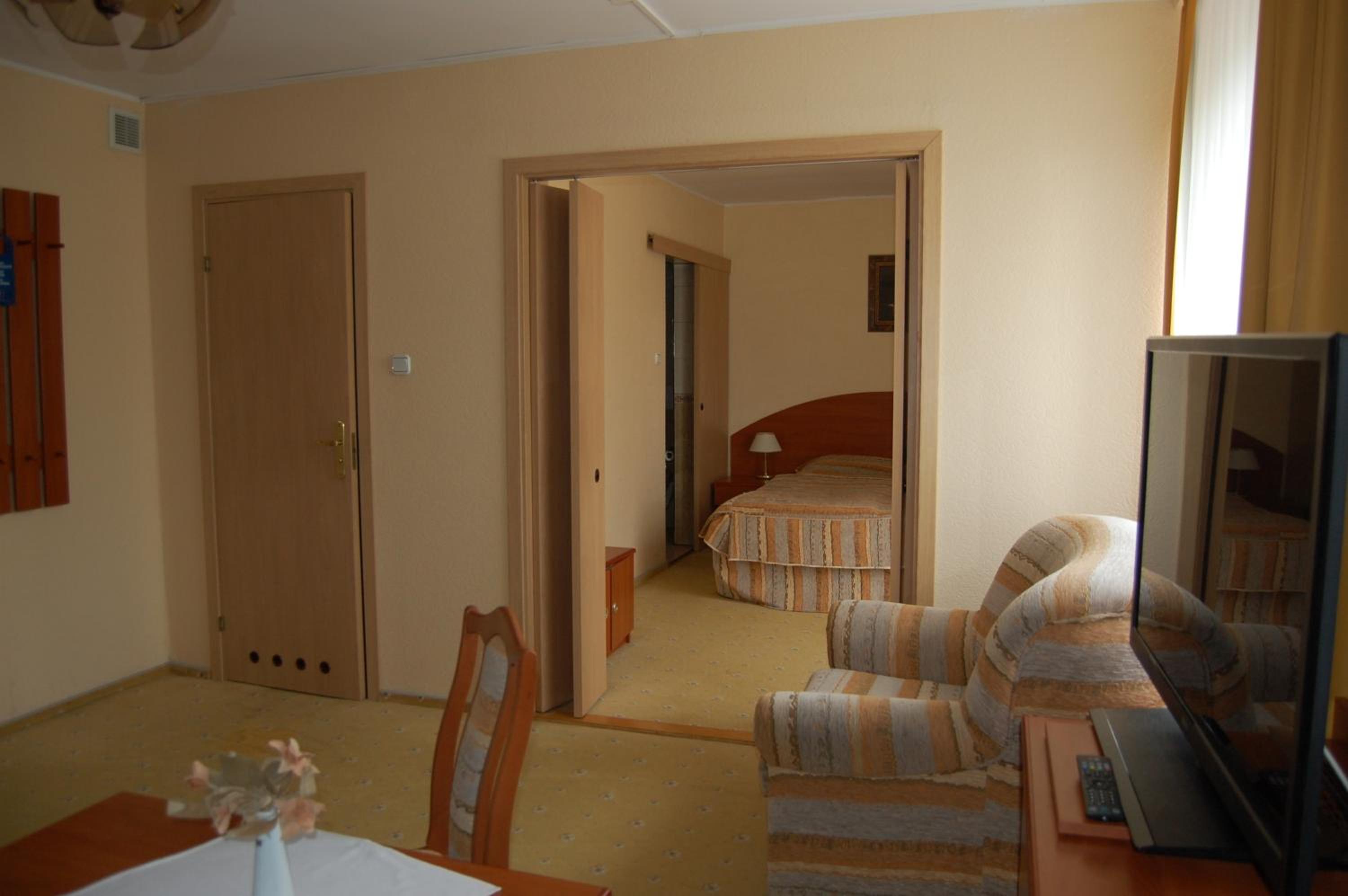 Apartment - Photo 10