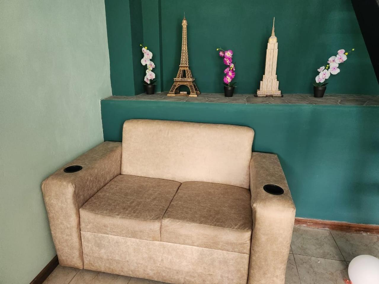 Triple Room With Shared Bathroom photo 2