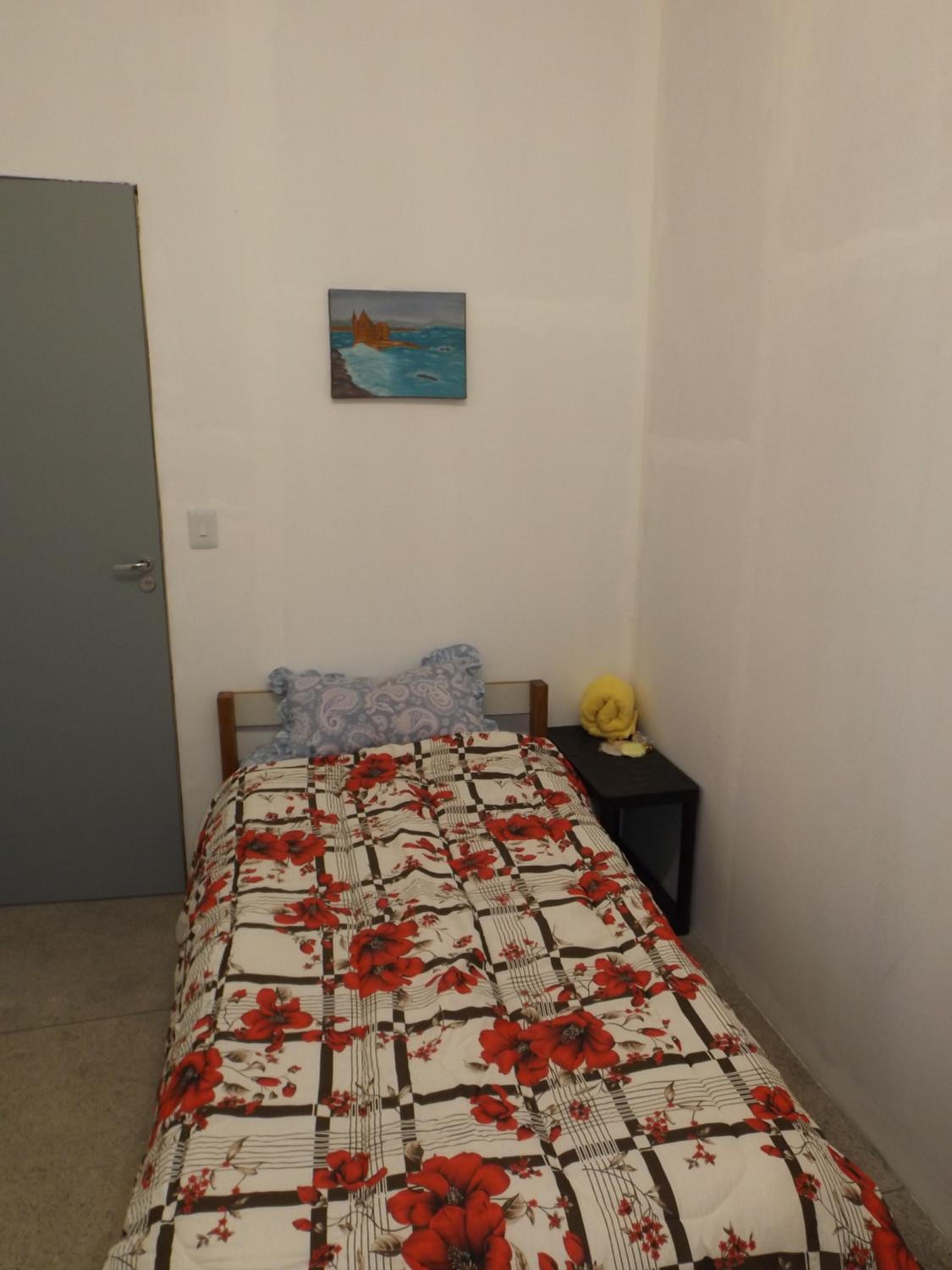 Single Room with Shared Bathroom photo 1