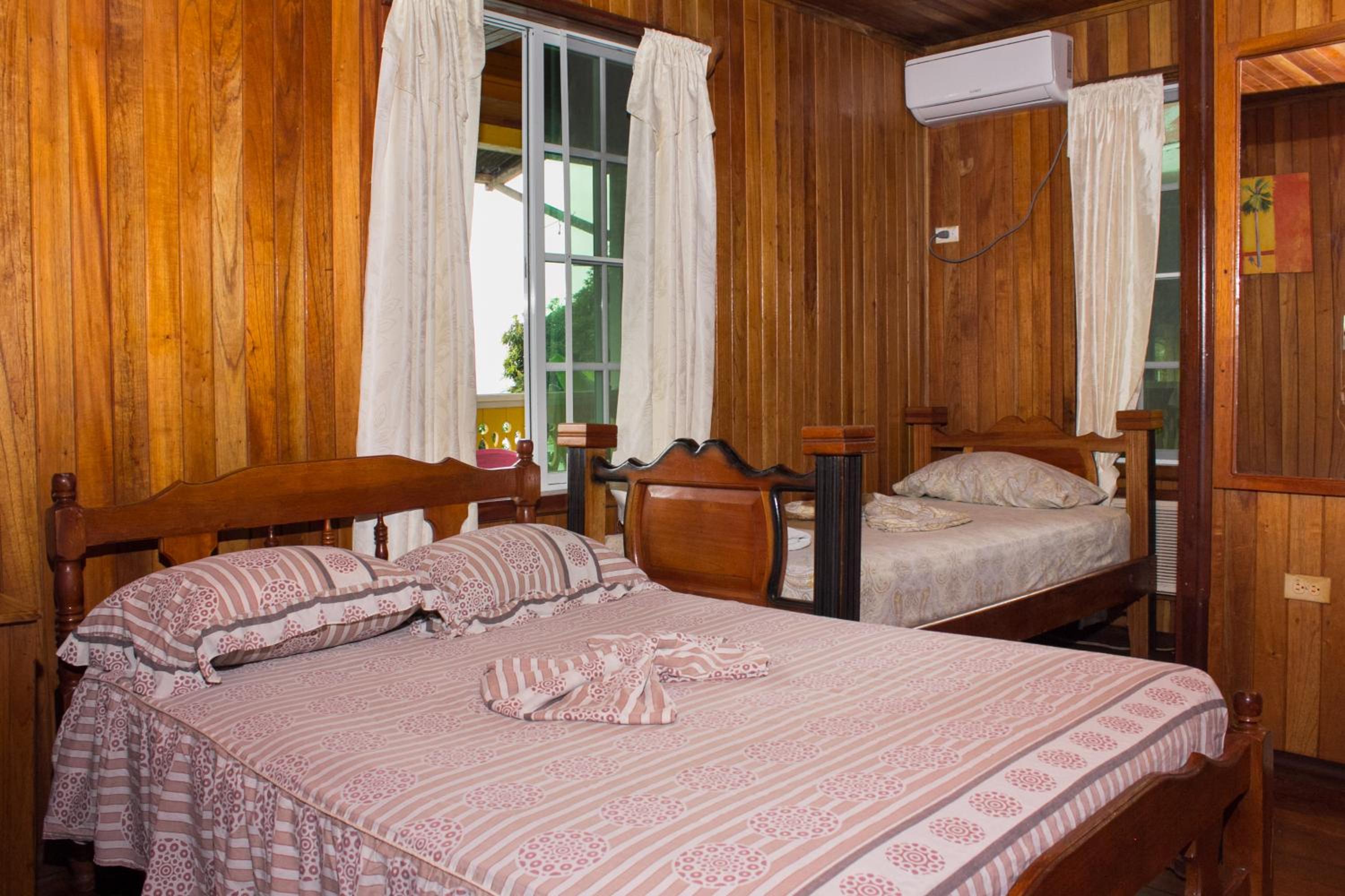 Double or Twin Room photo 3