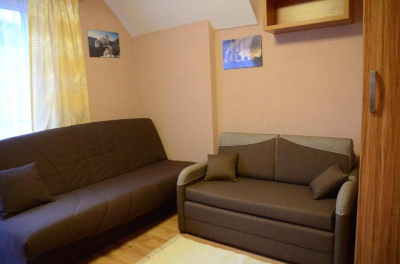 Double Room with Balcony (2 Adults + 1 Child) photo 2
