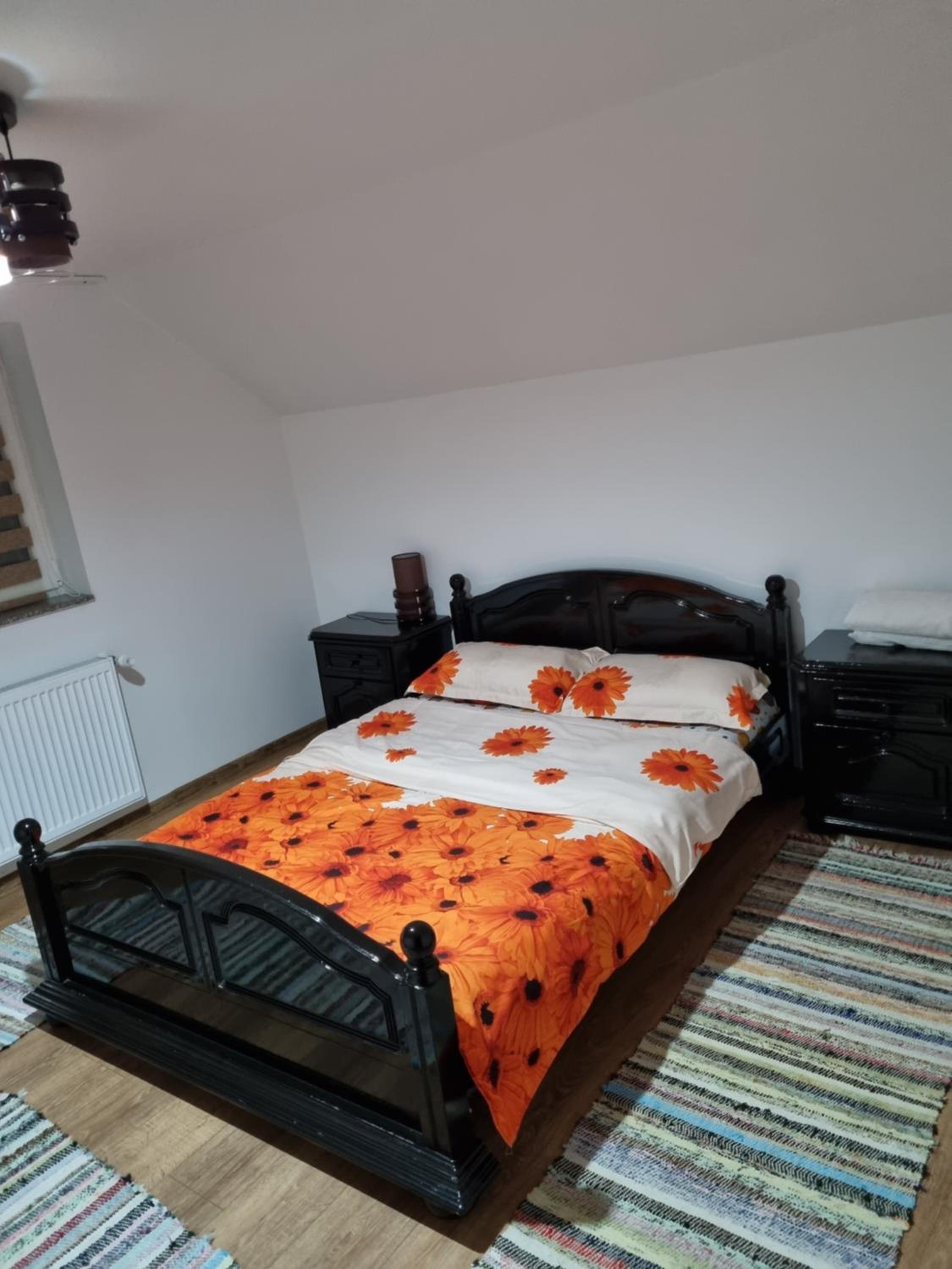 Seven-Bedroom House photo 3