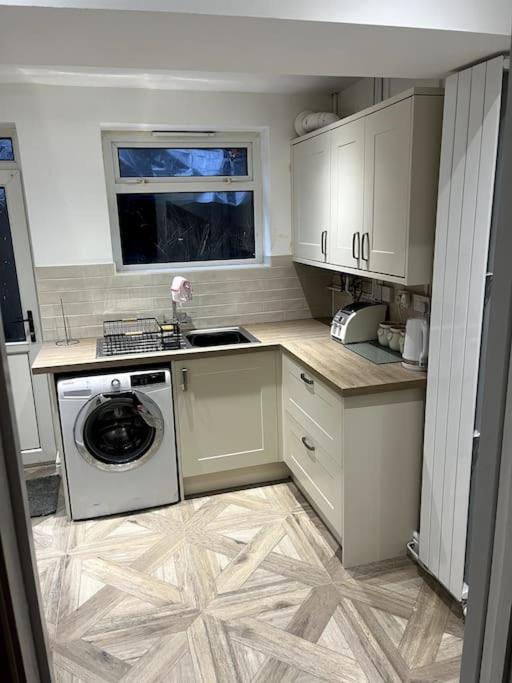 One-Bedroom House photo 3