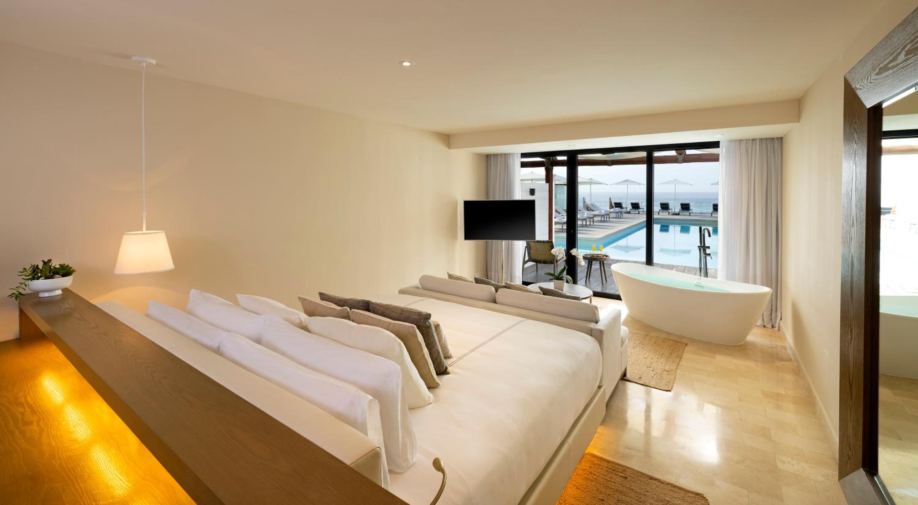 The Reserve Suite - Ocean Front Swim Up - Photo 1