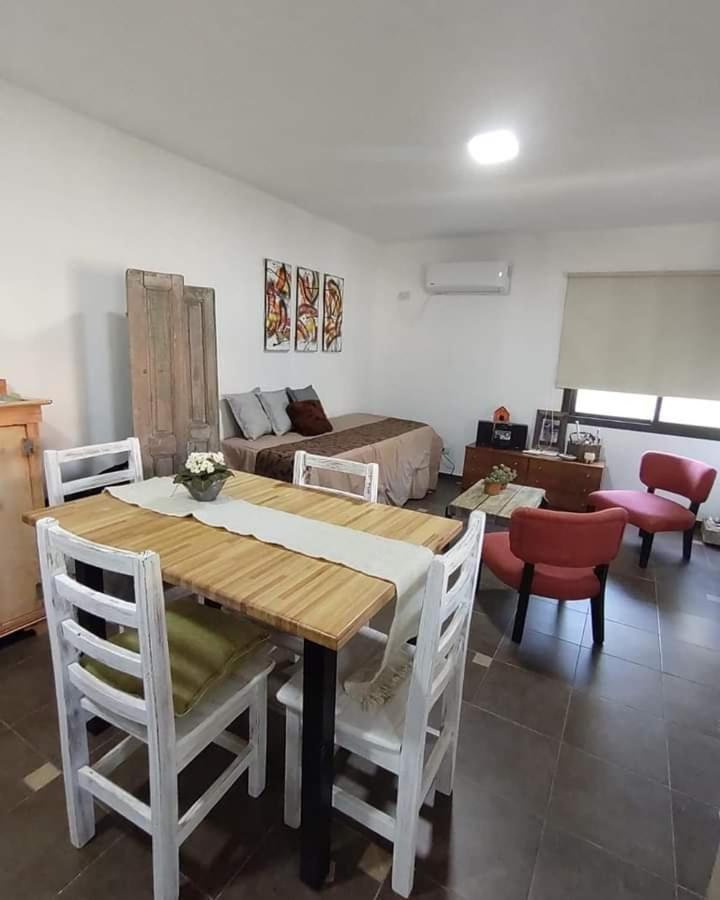 One-Bedroom Apartment photo 3