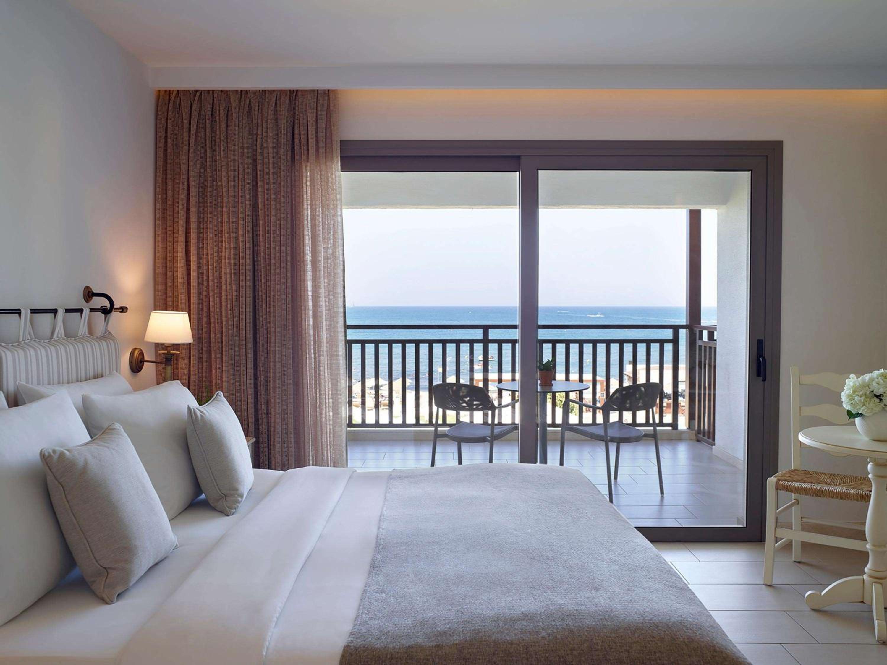 Exclusive Adult Sea-Front View Room (aged 16+) - Photo 4