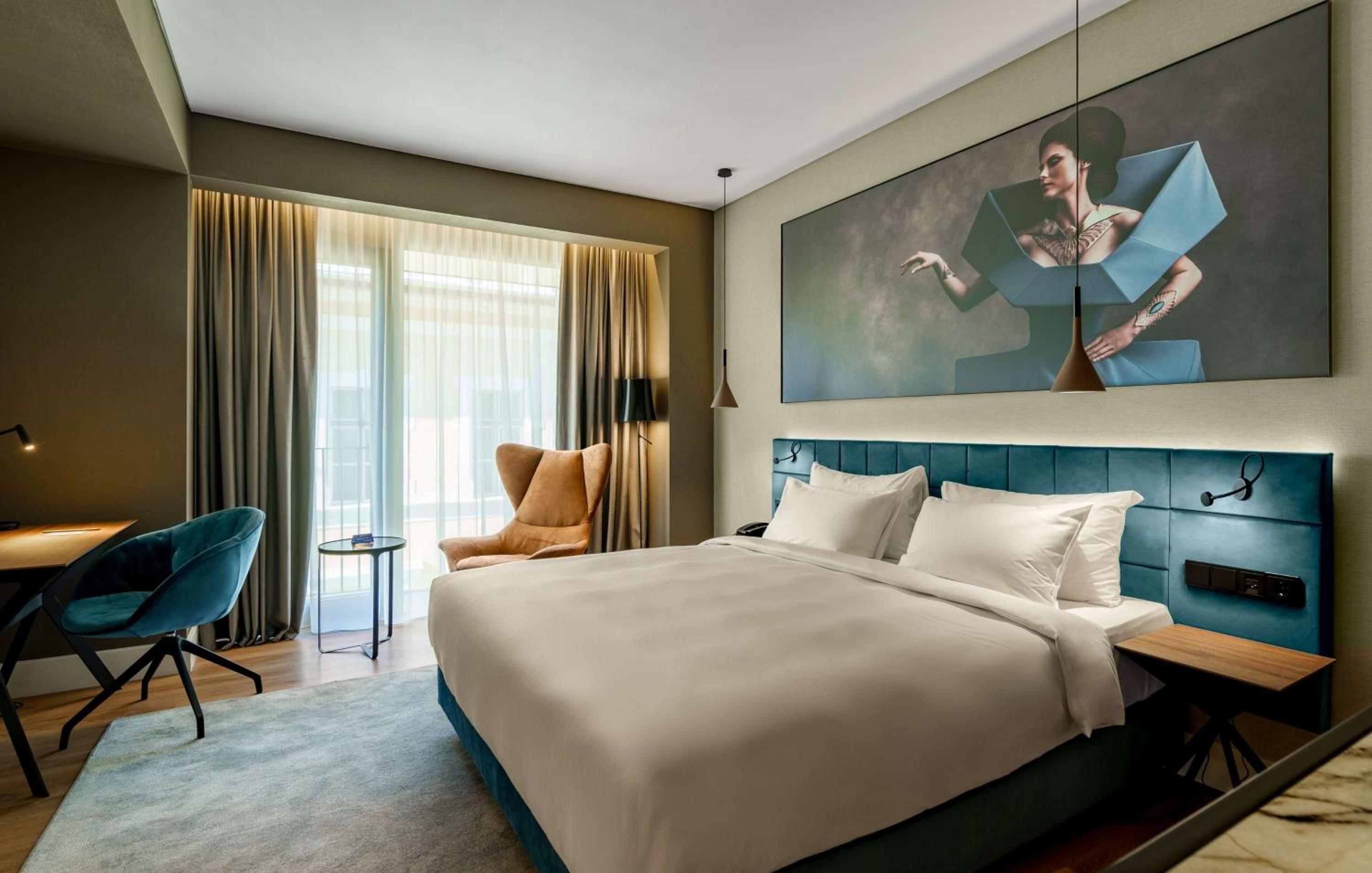 Standard Double or Twin Room - Photo 10