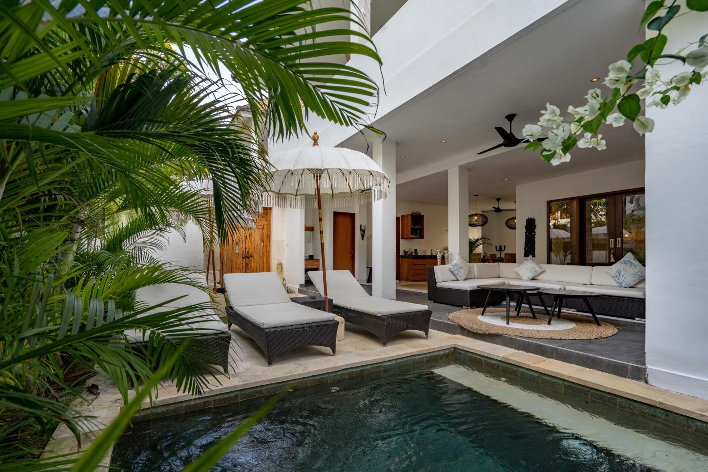 Three-Bedroom Villa with Private Pool photo 3