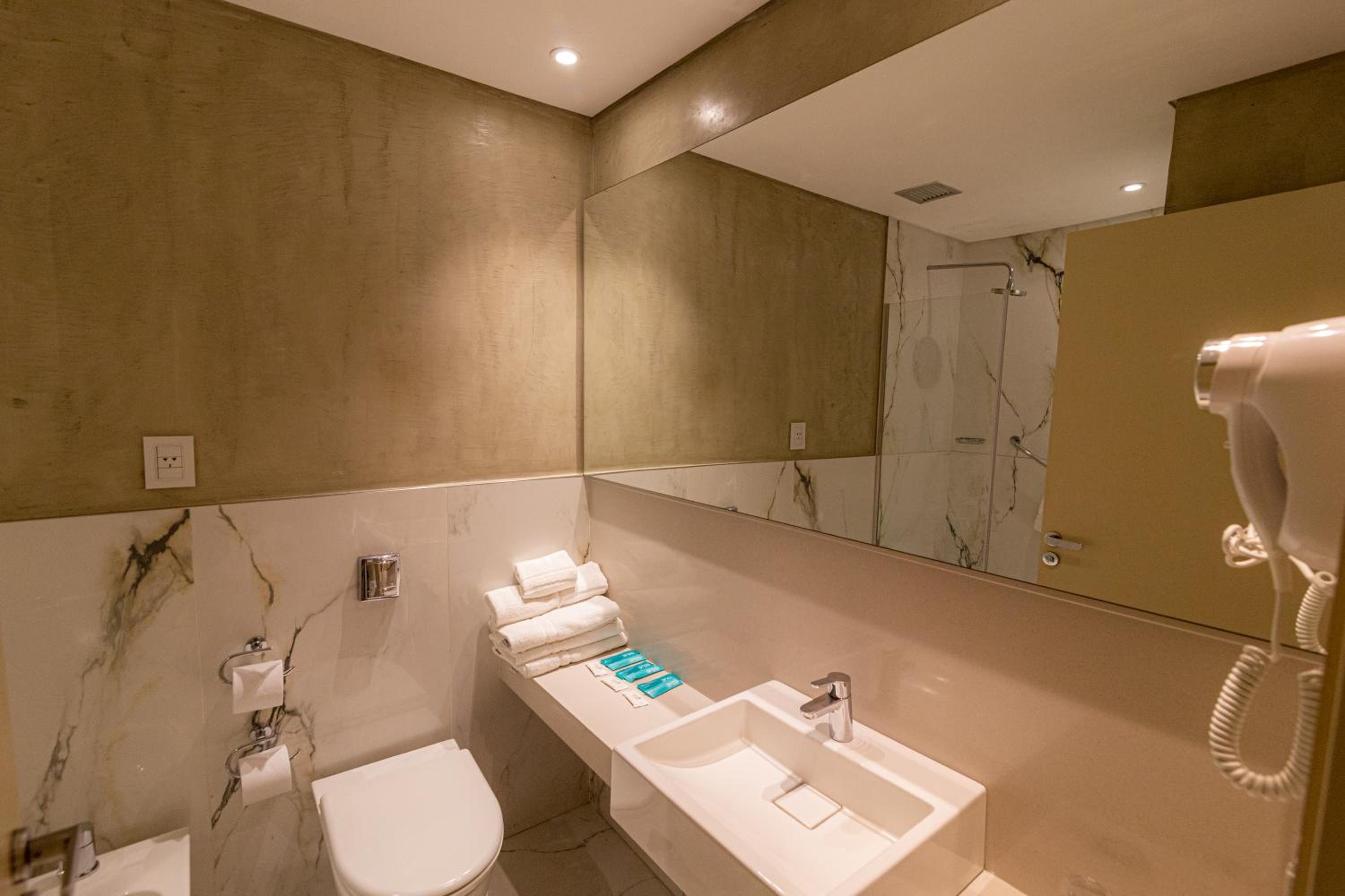 Superior Triple Room photo 3