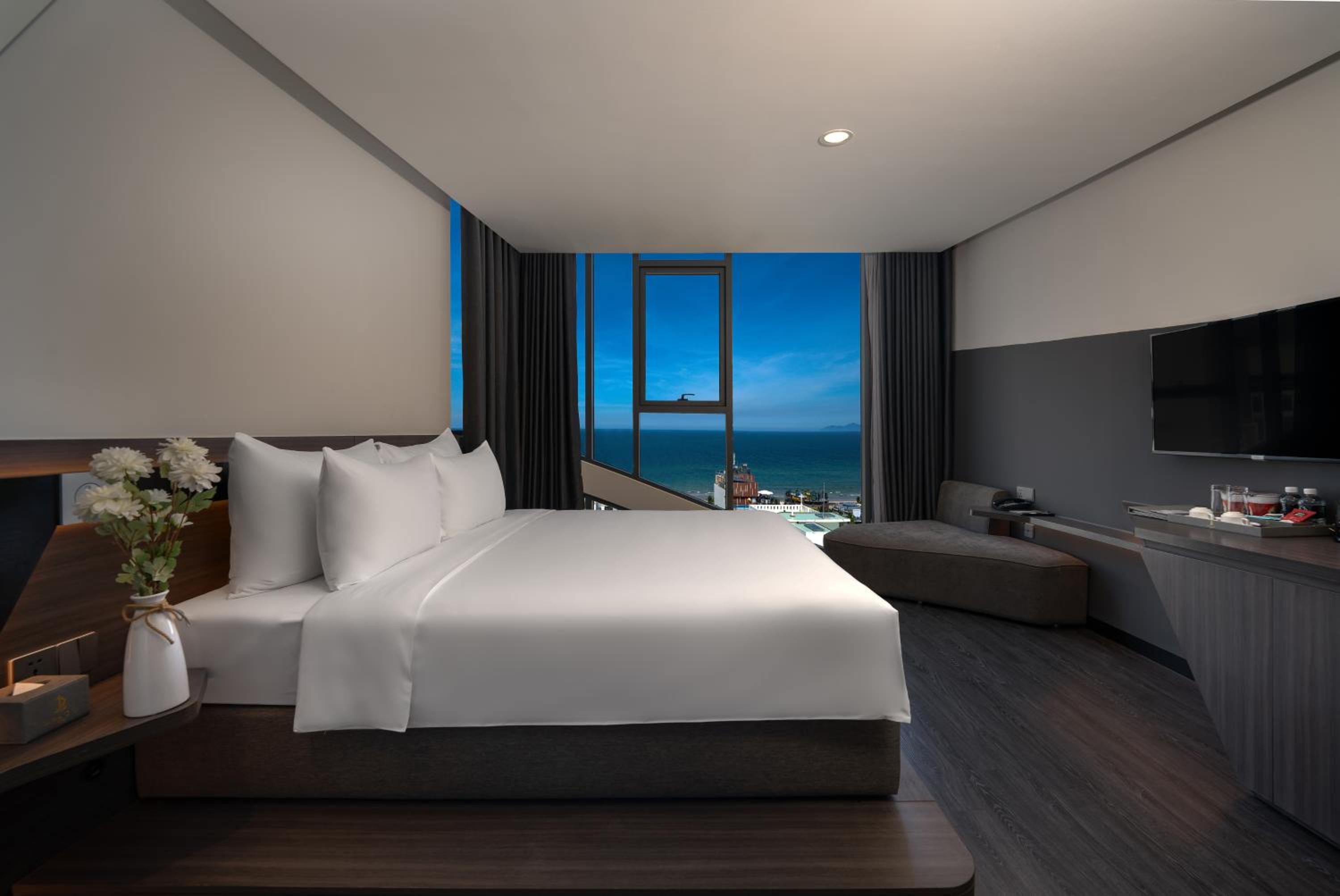 Deluxe Double or Twin Room with Sea View photo 3