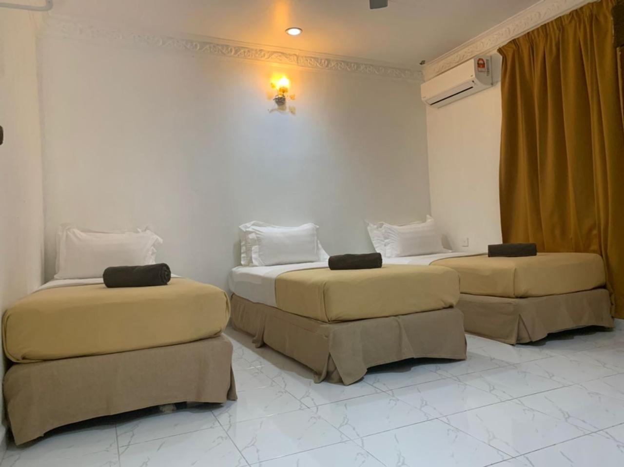 Deluxe Family Room photo 3