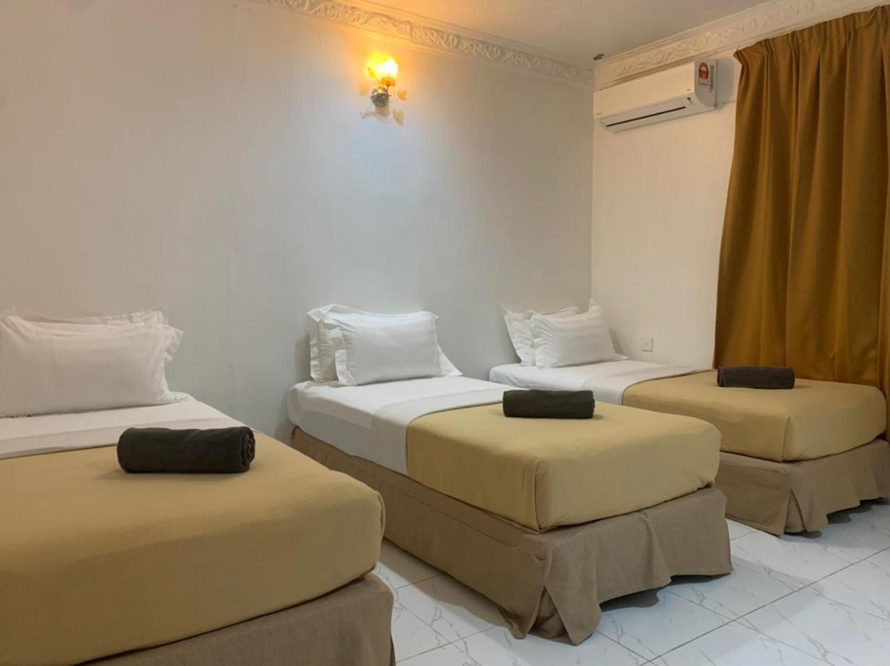 Deluxe Family Room