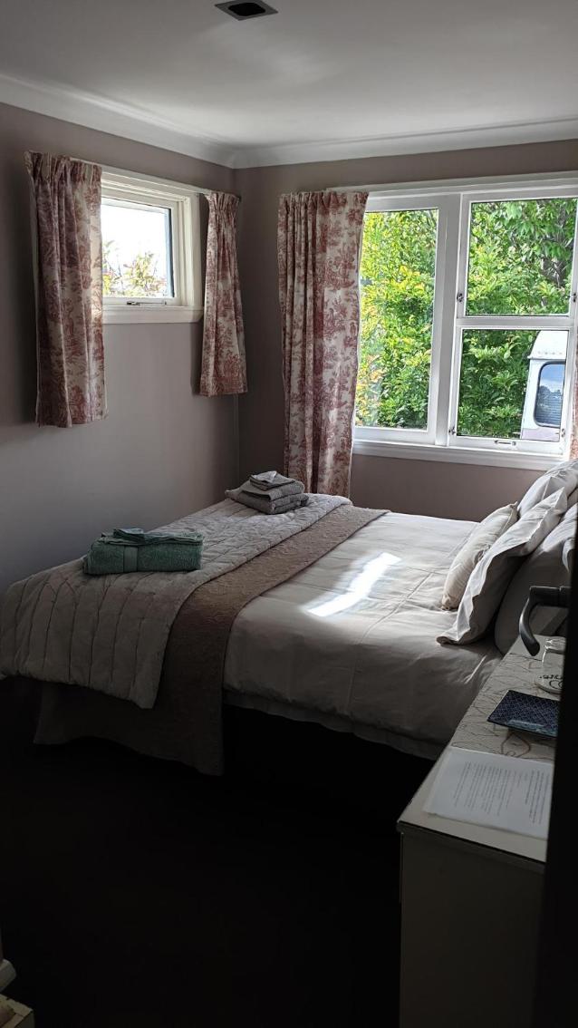 Deluxe Double or Twin Room - Photo 2