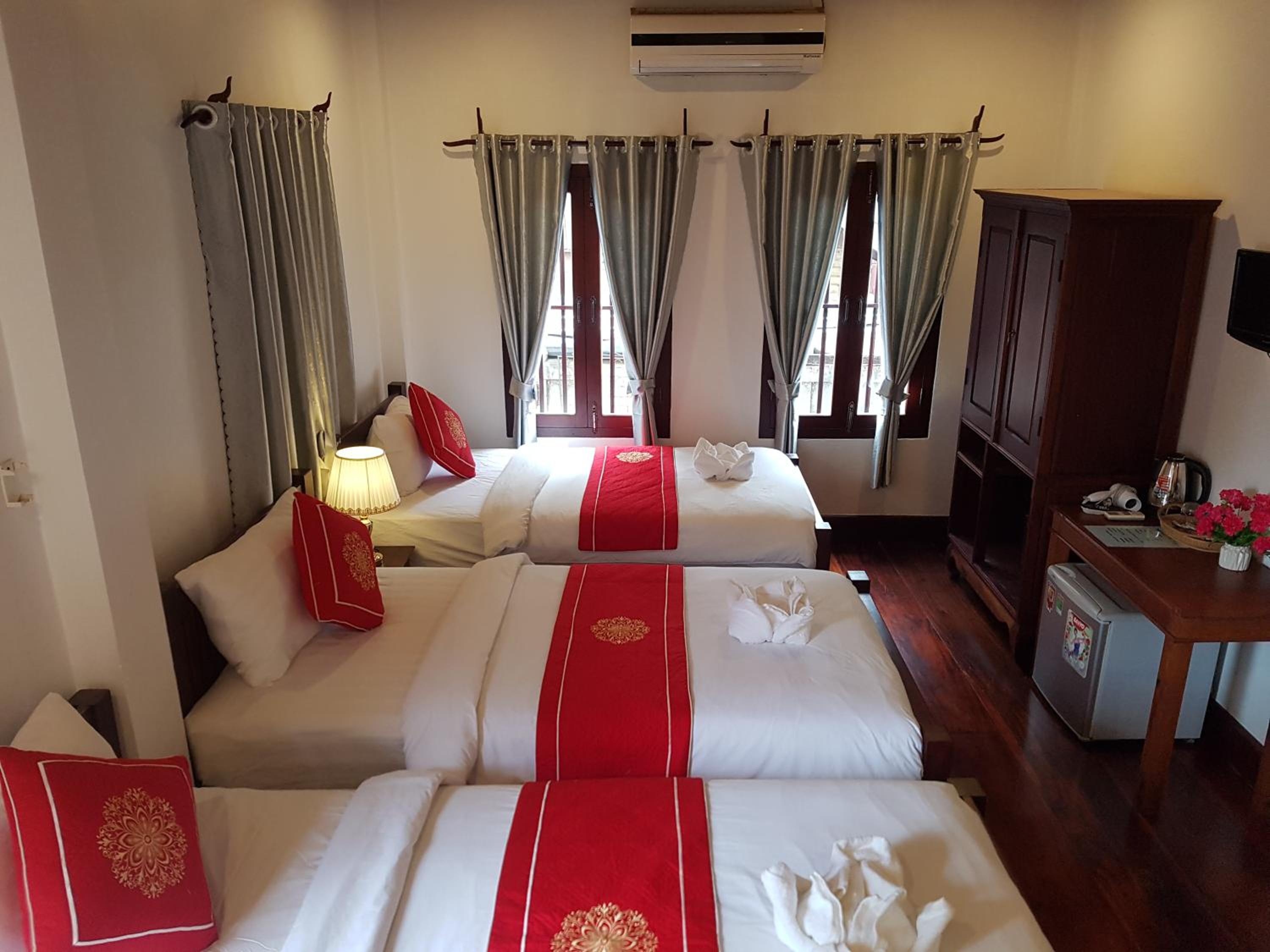 Deluxe Family Room - Photo 9