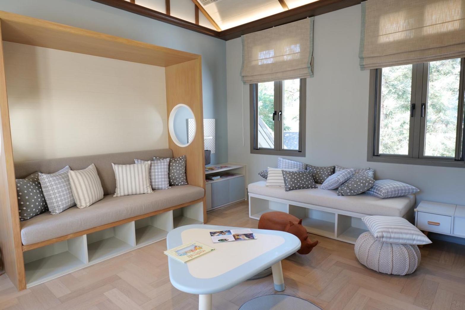 Six-Bedroom House - Photo 29
