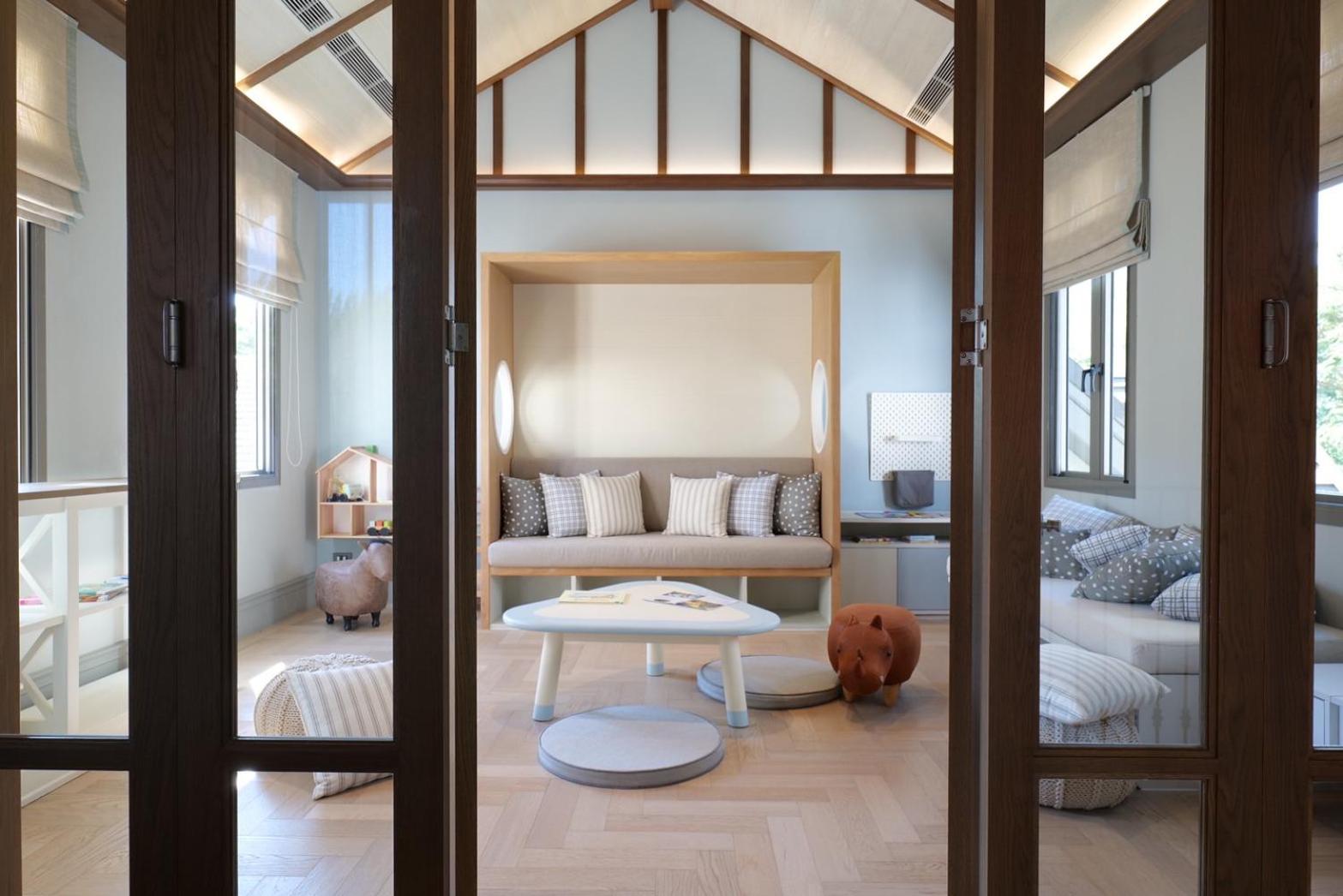 Six-Bedroom House - Photo 28