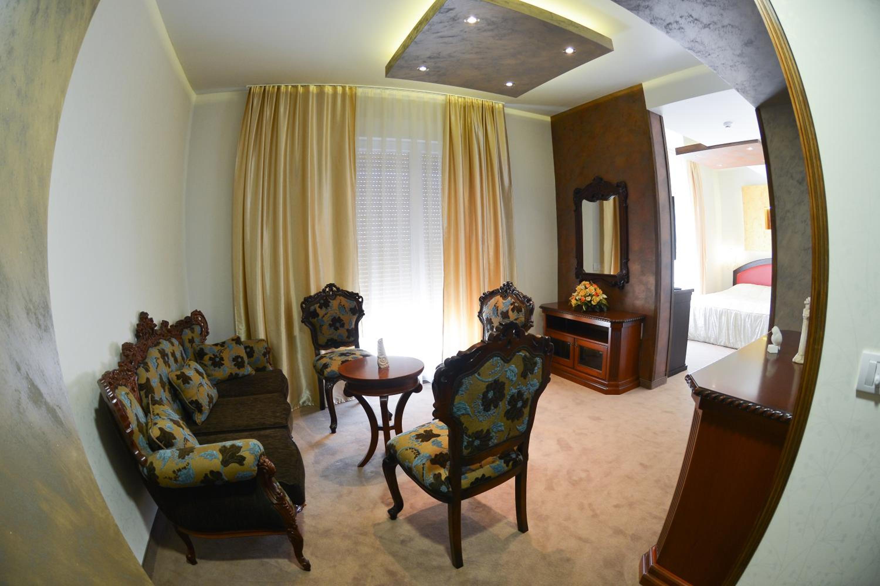 Exclusive Suite photo 2
