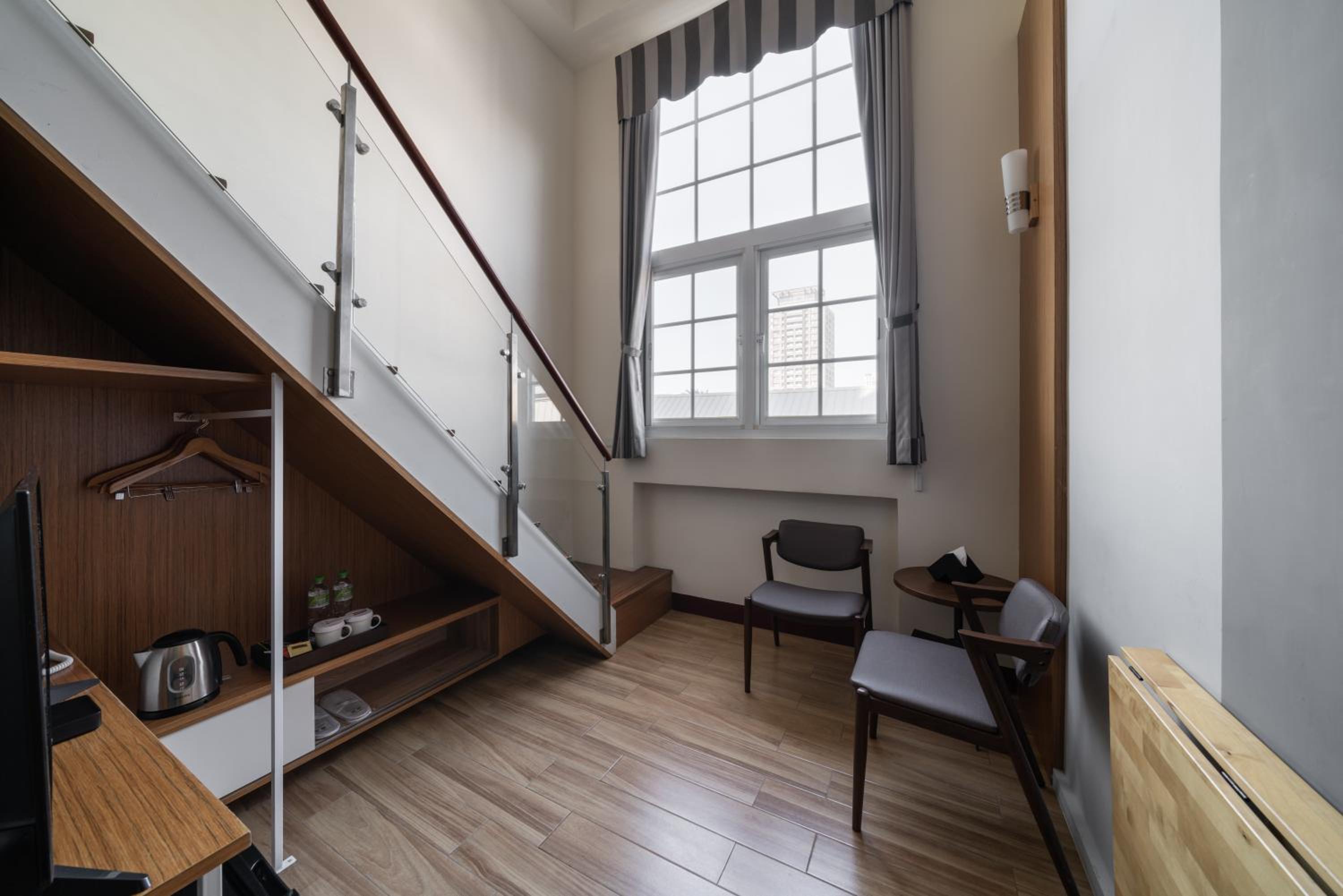 Standard Double Room - Photo 13