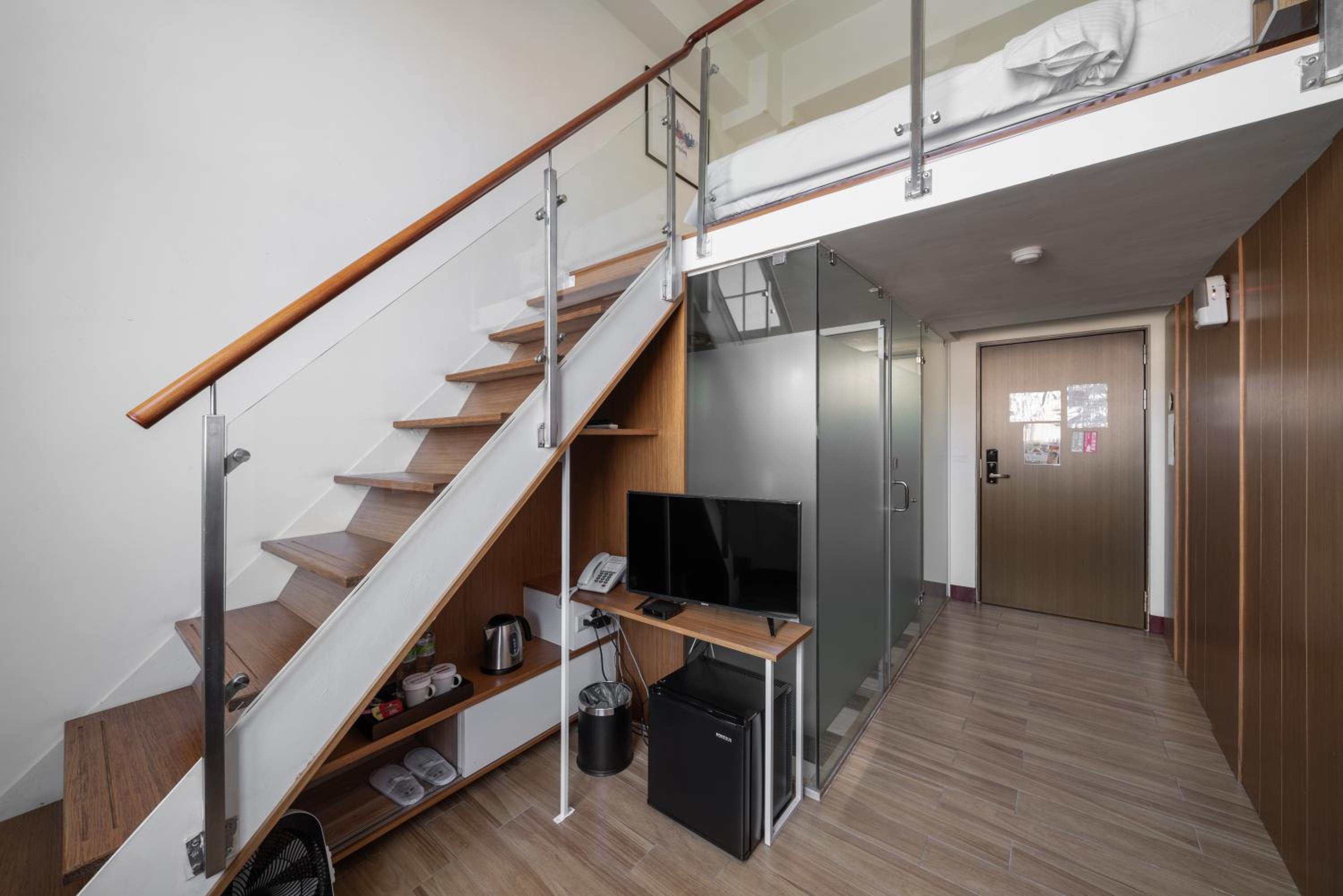 Standard Double Room - Photo 16