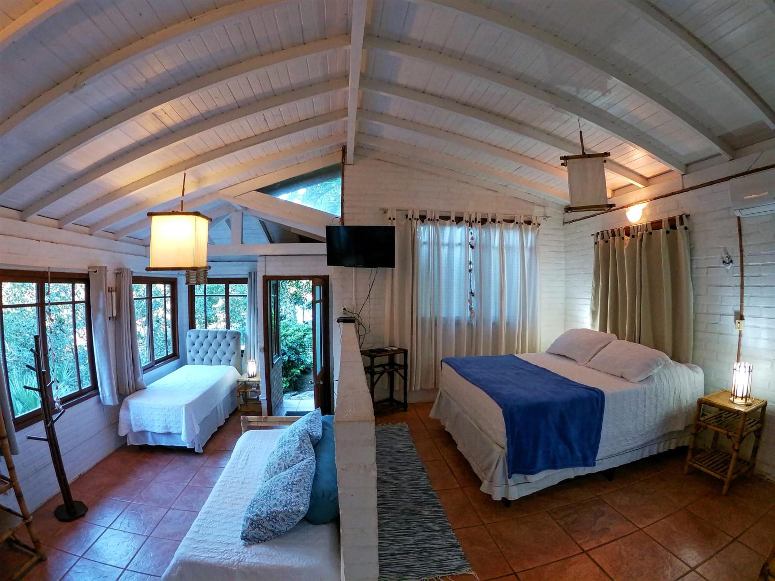 Family Suite (2 Adults + 2 Children) photo 1
