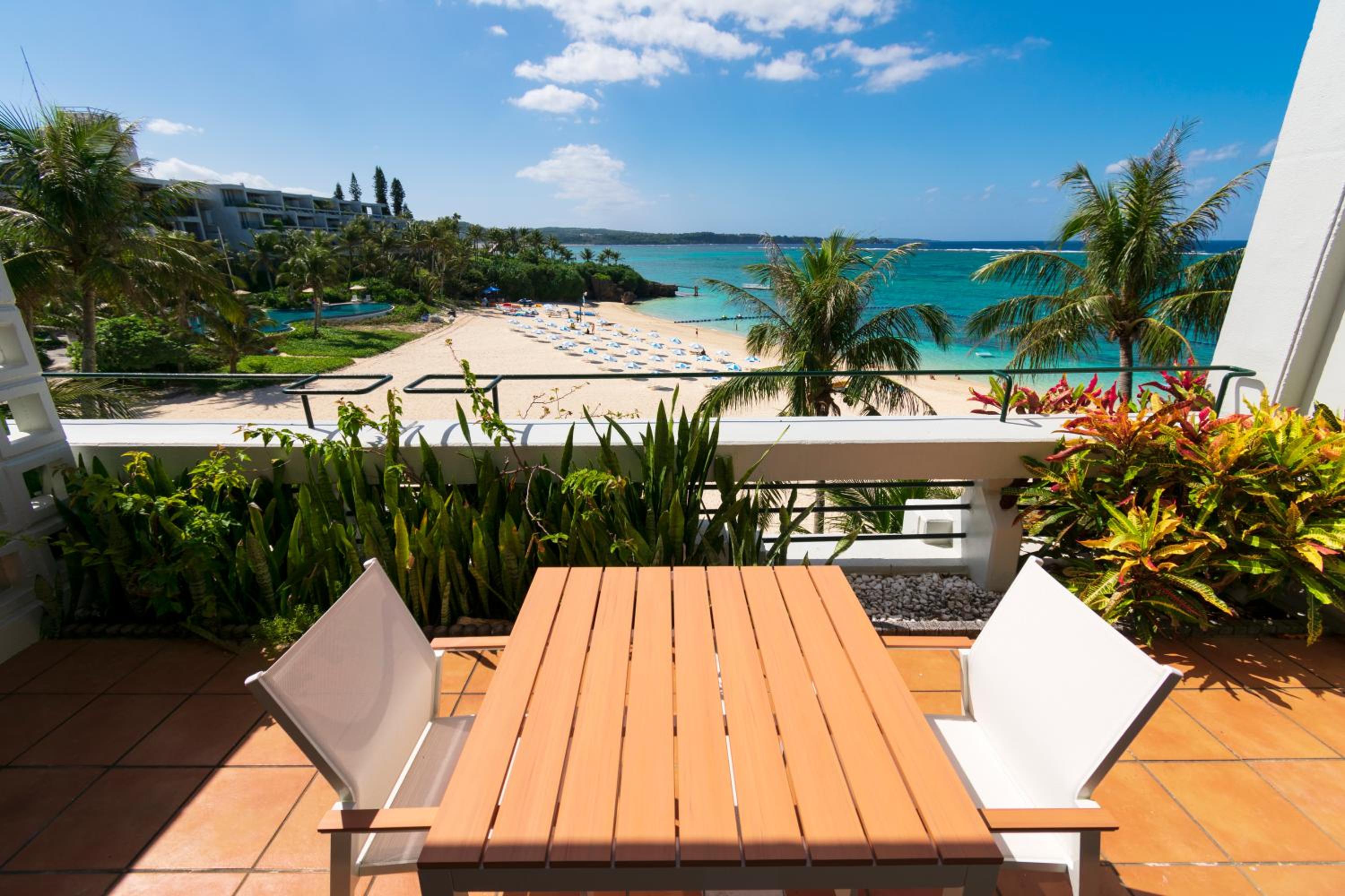 Club Luxury Room with Ocean View and Lounge Access - Non-Smoking (Futon for 3+ guests) - Photo 15