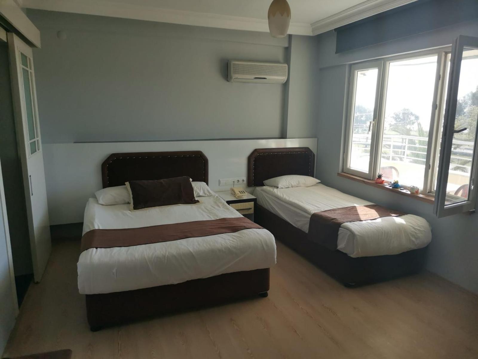 Standard Triple Room photo 3