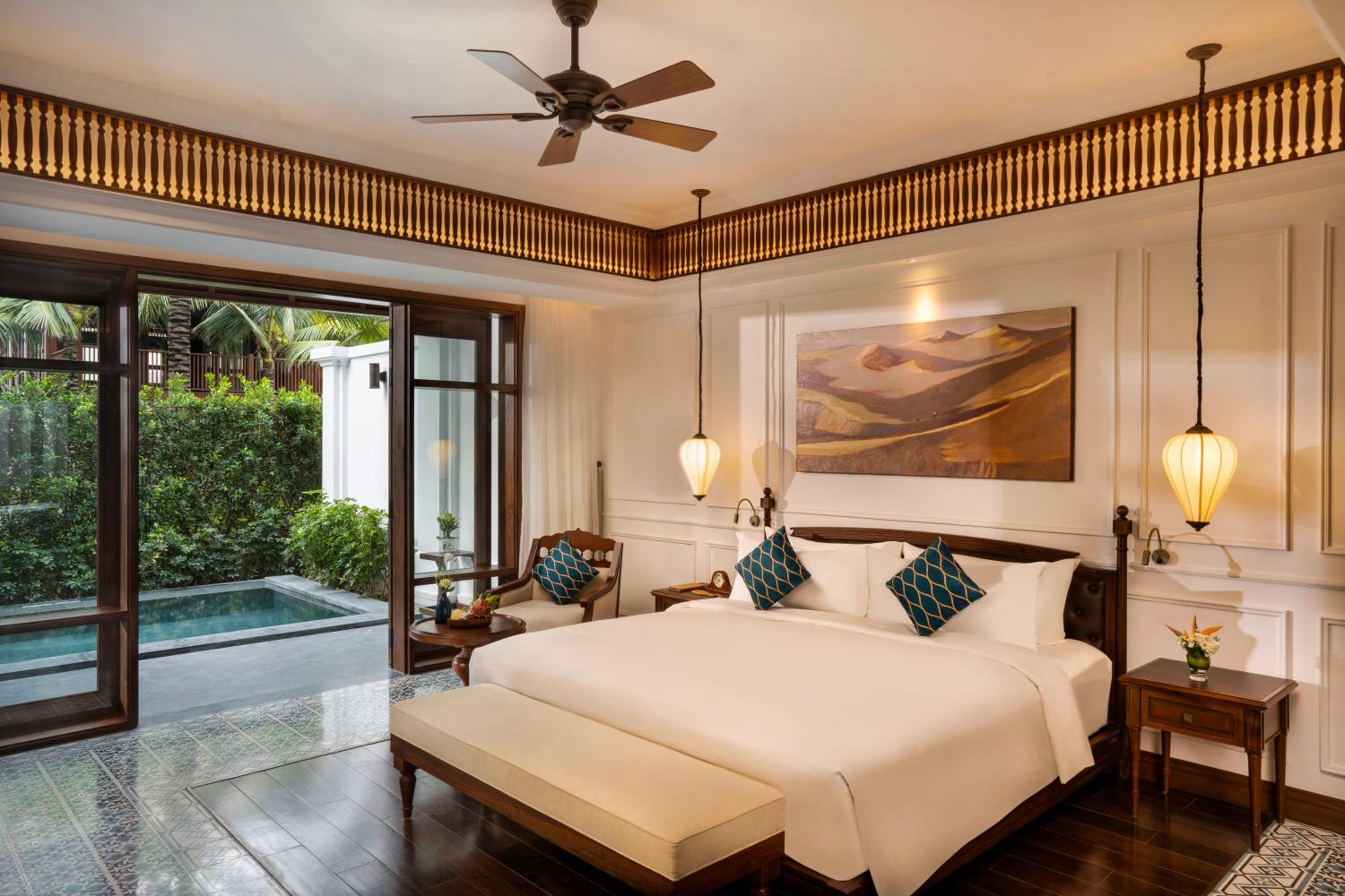 Private Pool Suite - Photo 1