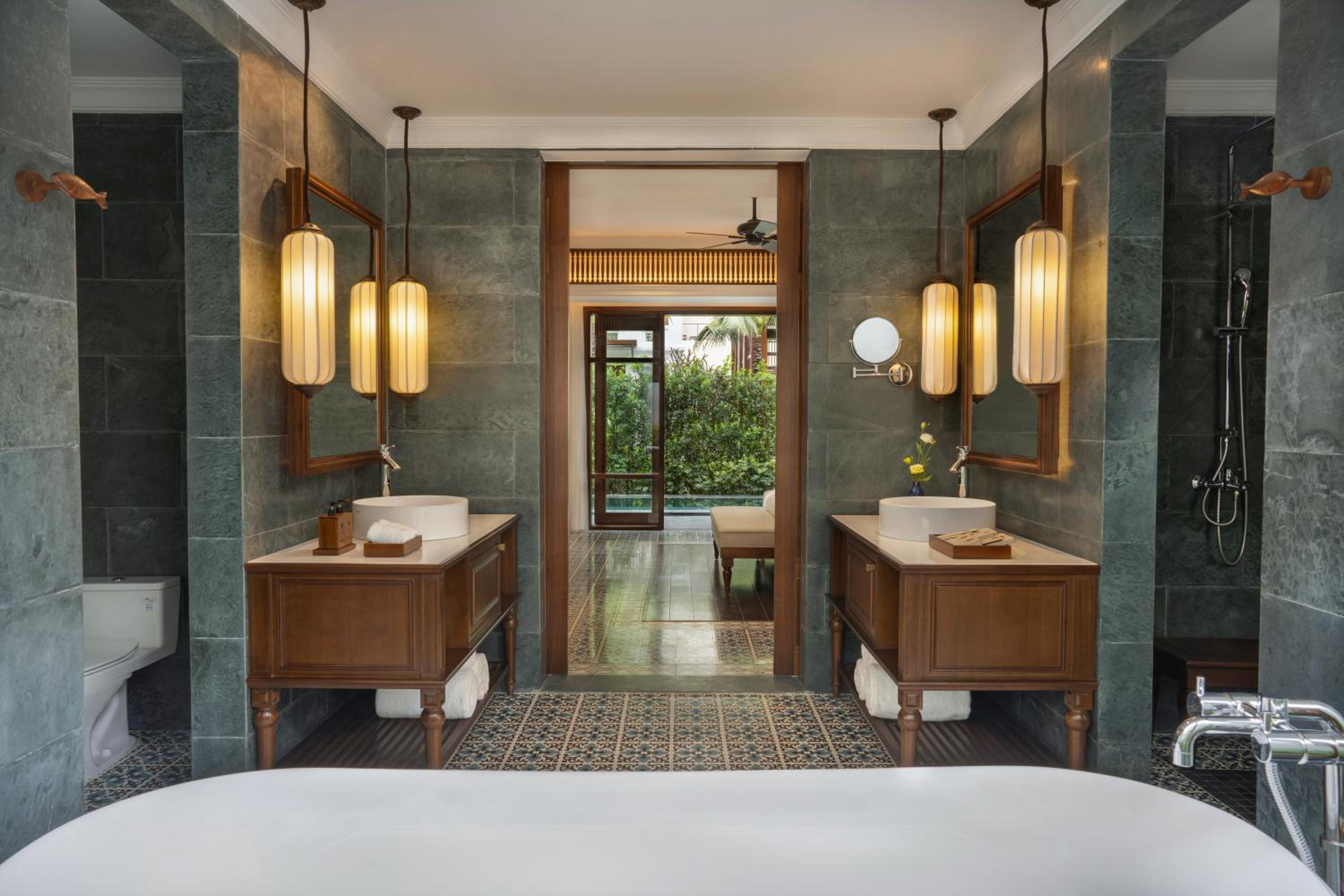 Private Pool Suite - Photo 3
