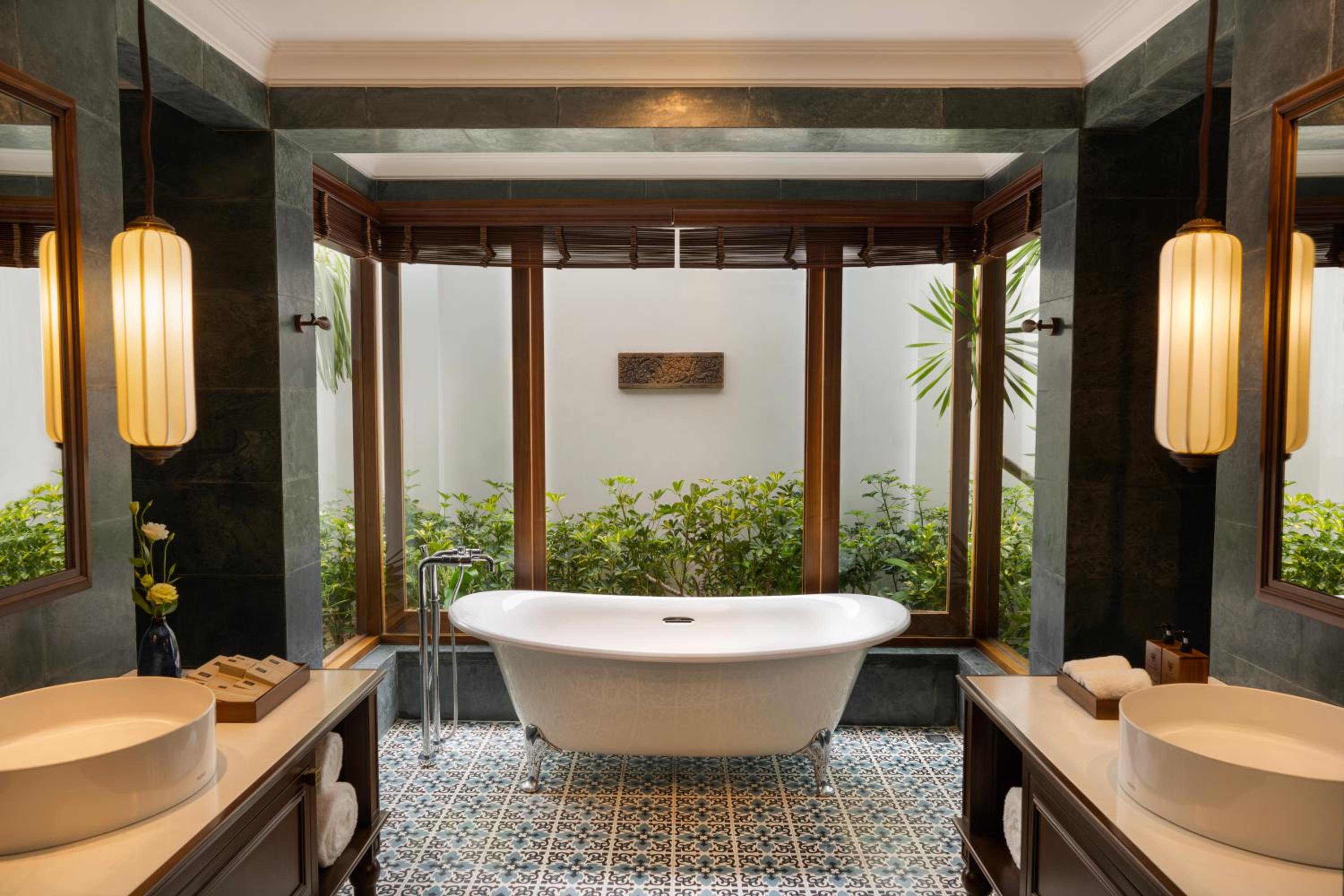 Private Pool Suite - Photo 2