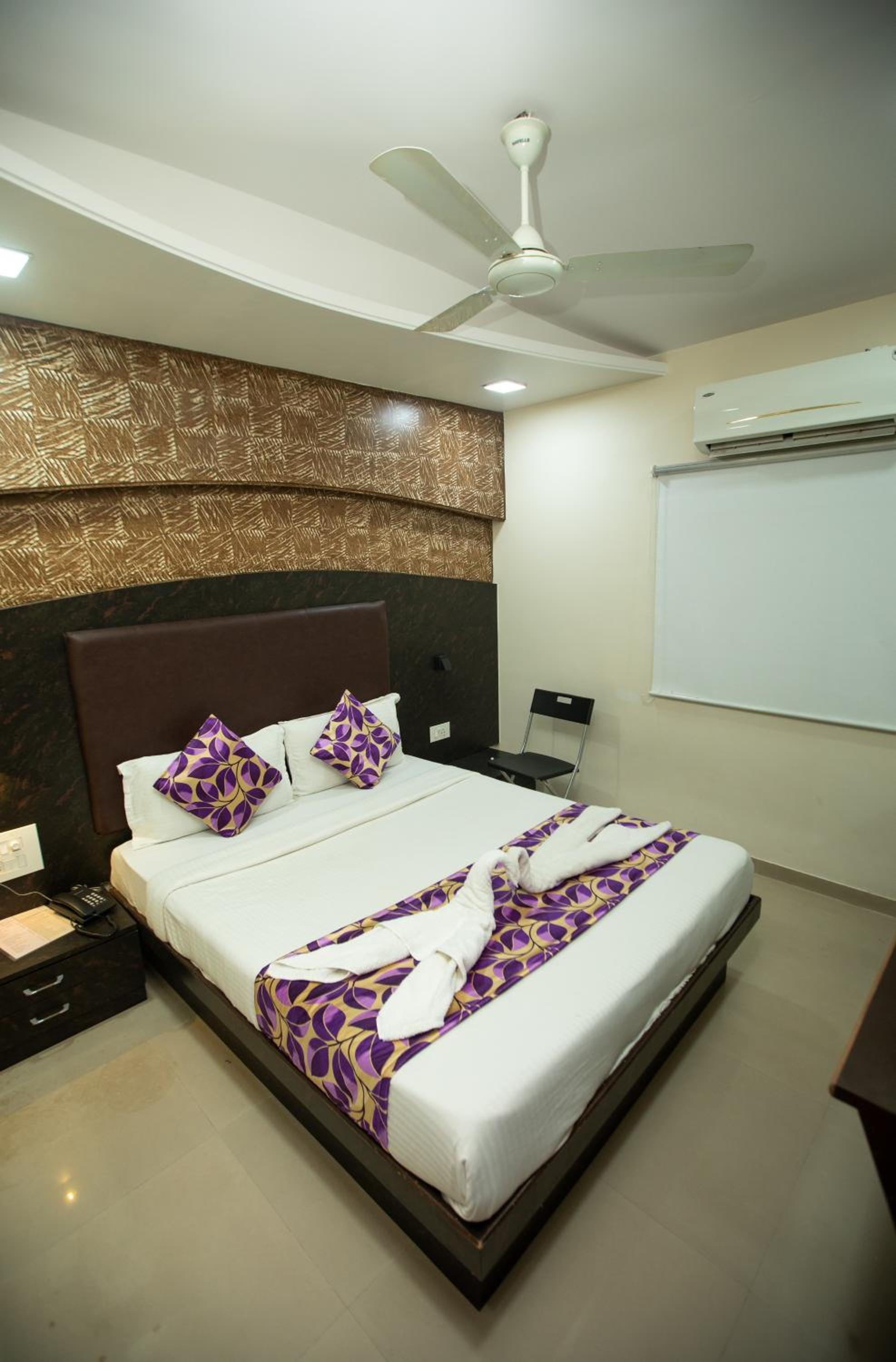 Deluxe Room - Photo 32