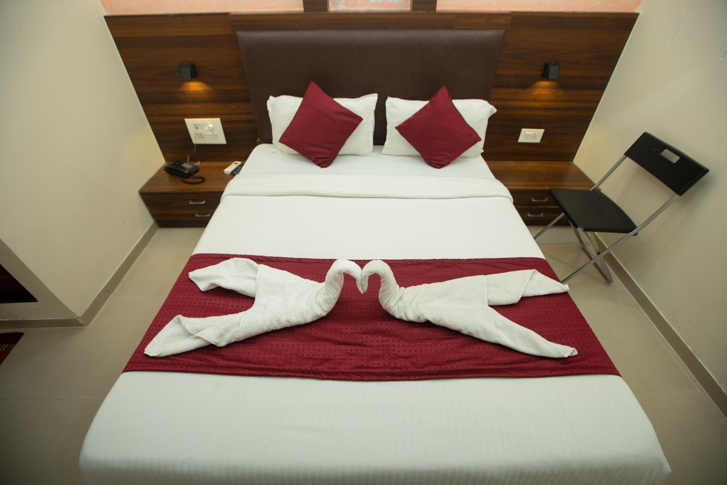 Executive Room - Photo 10