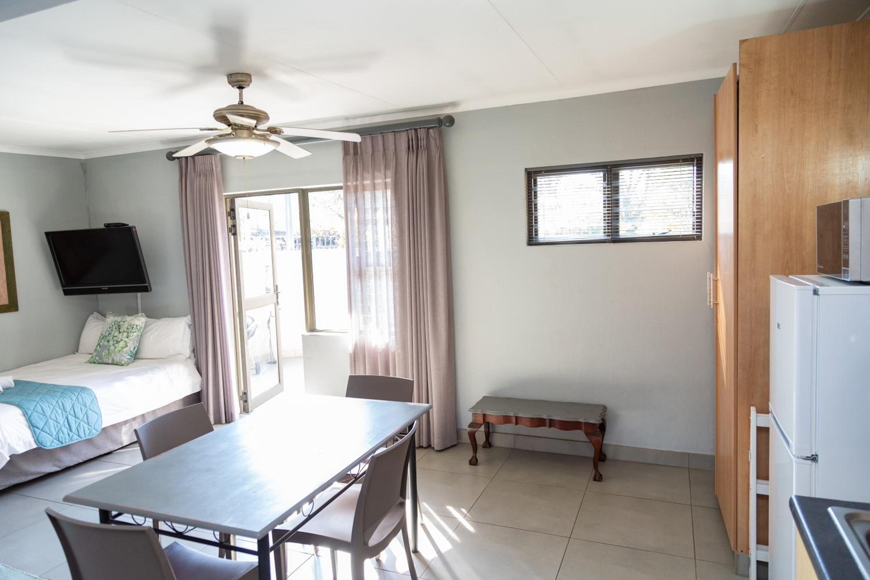 Comfort Apartment photo 3